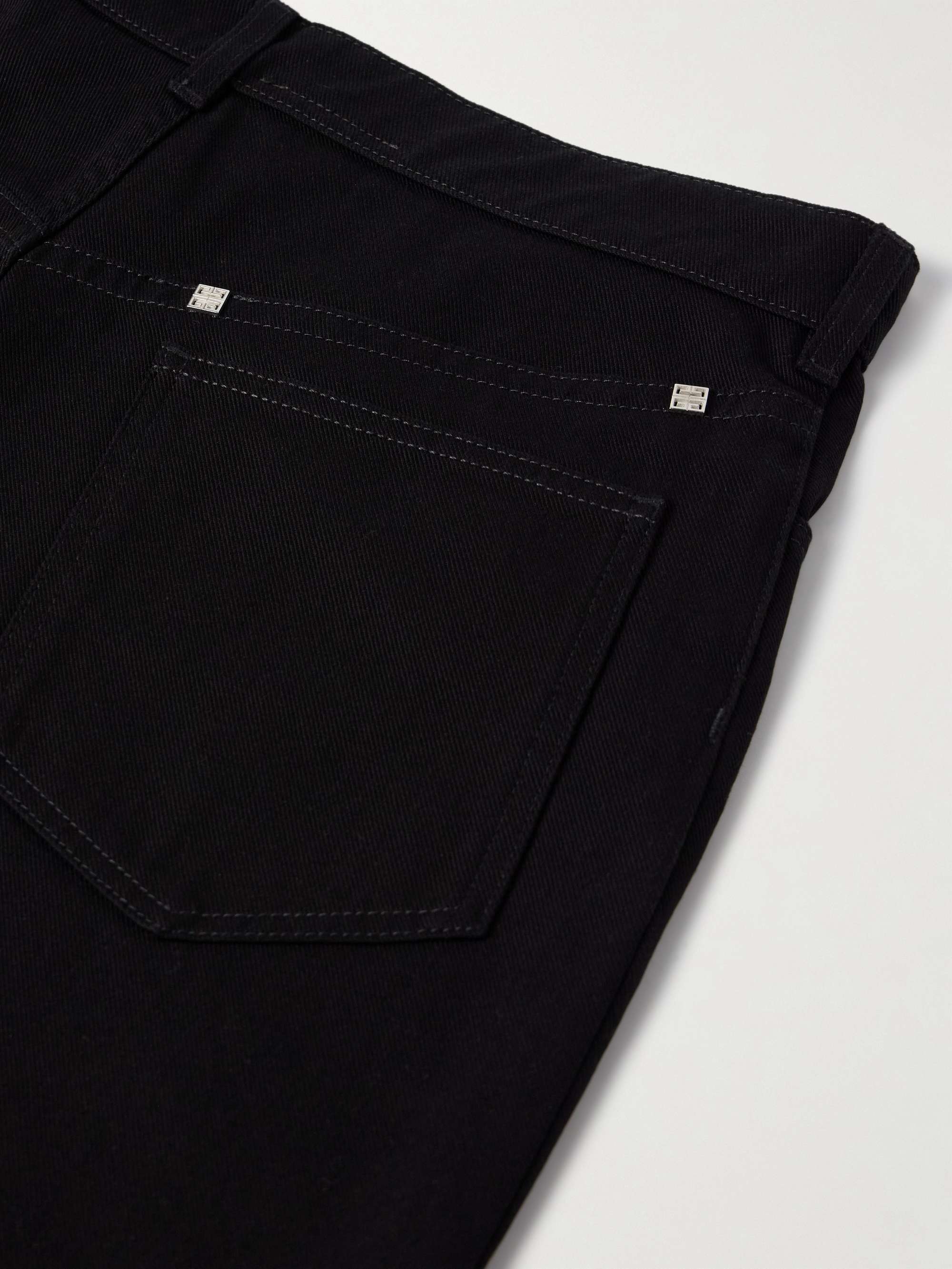 GIVENCHY 