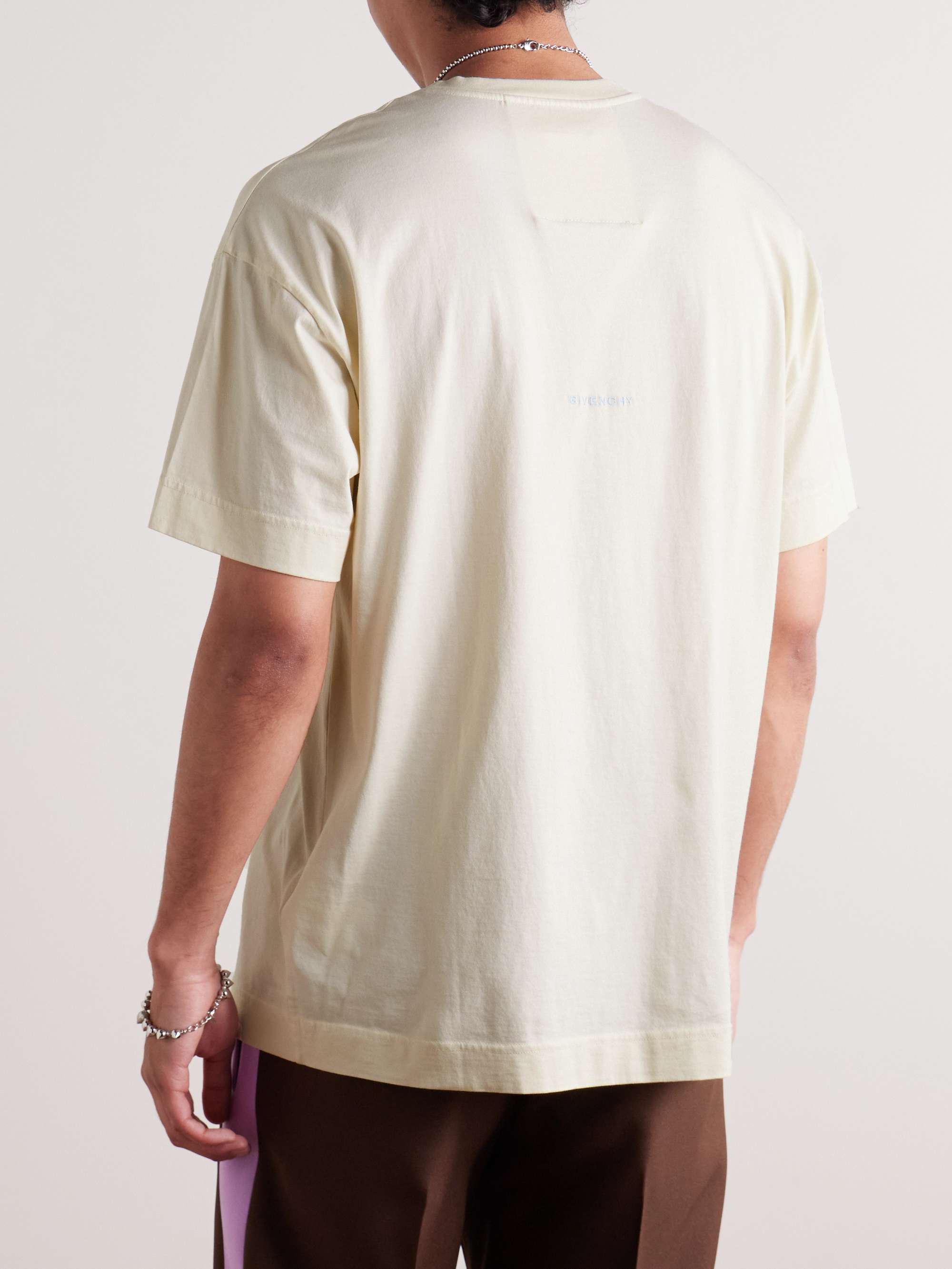 GIVENCHY 