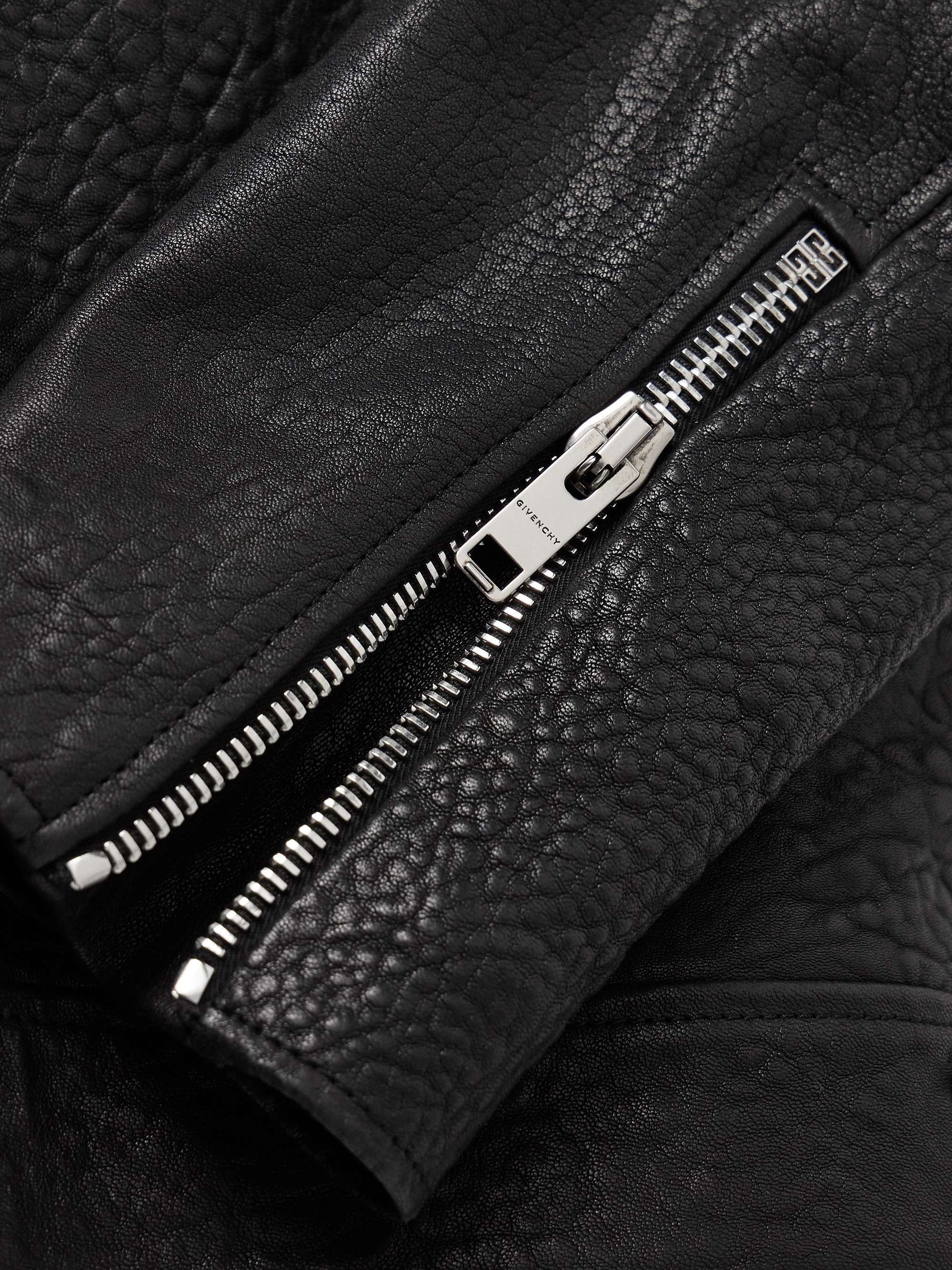 GIVENCHY 