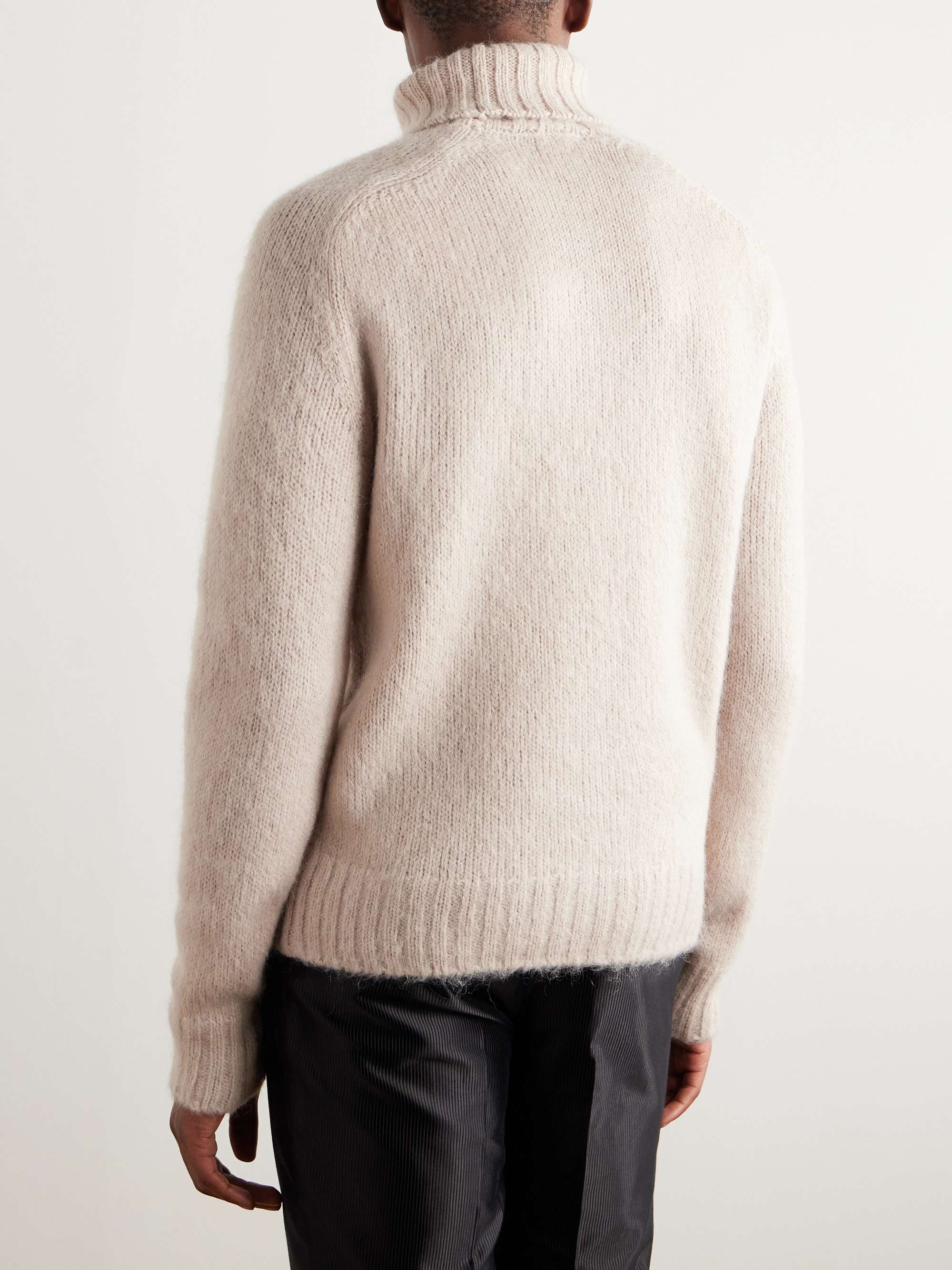 TOM FORD 