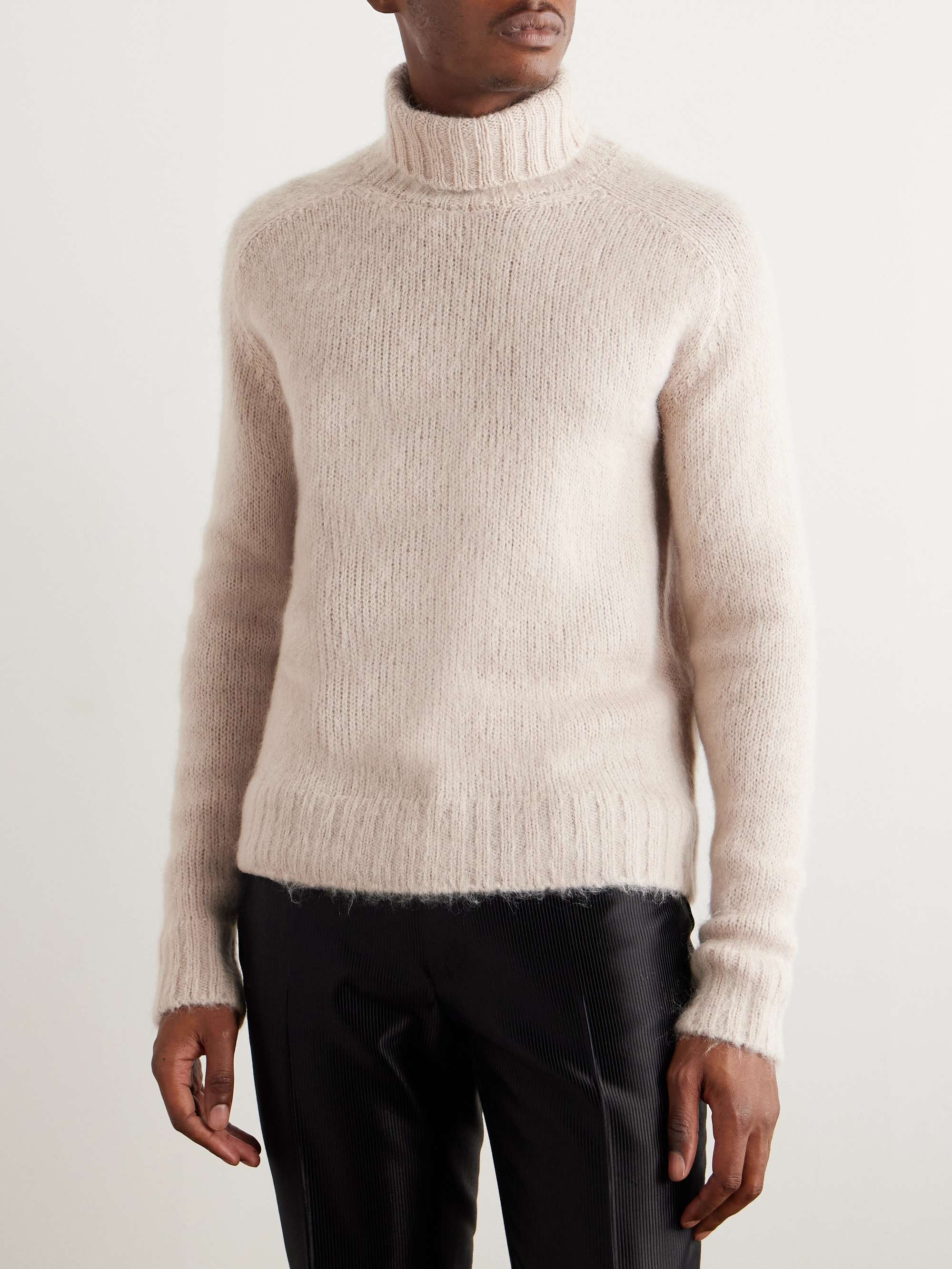TOM FORD 