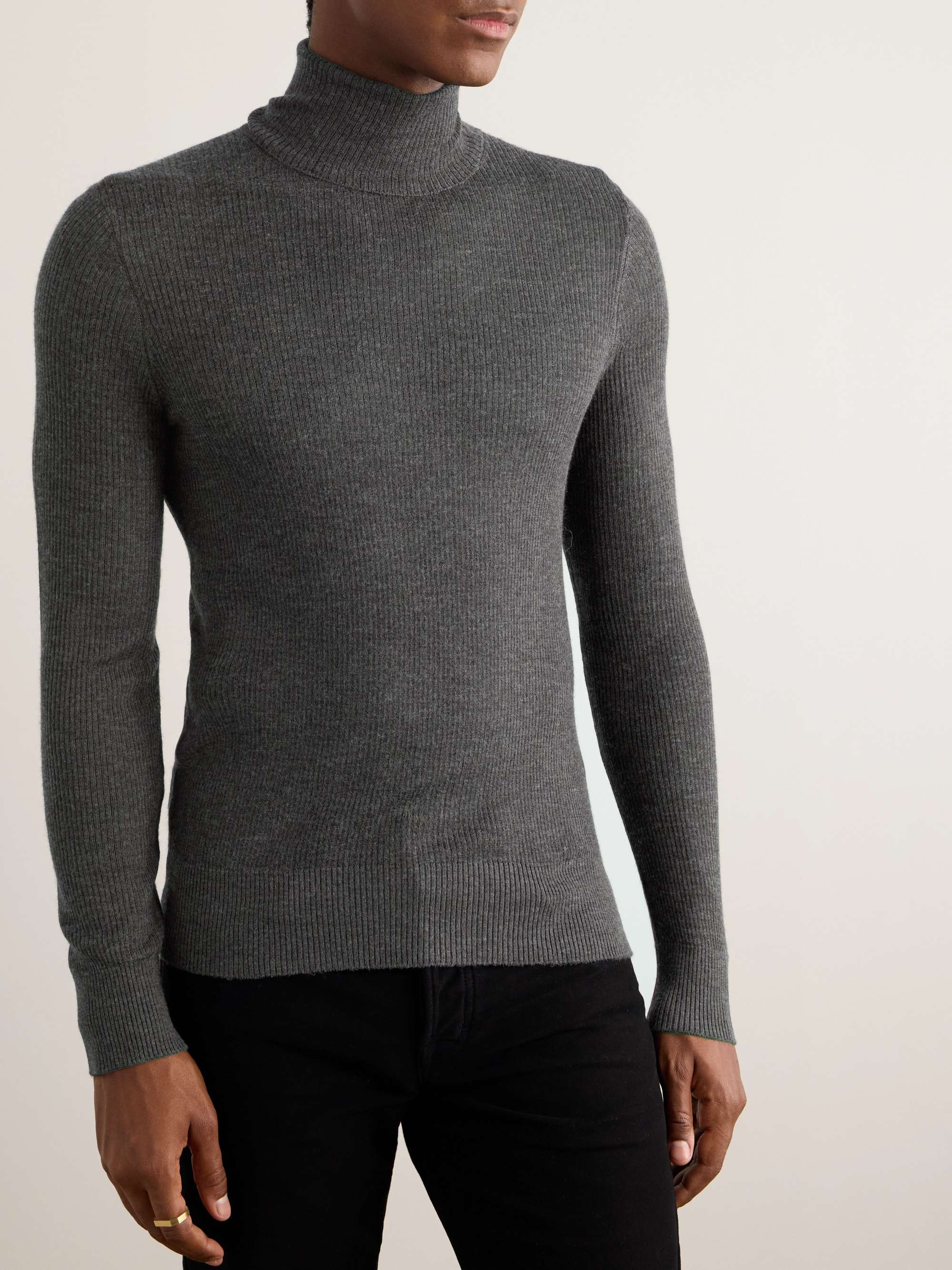 TOM FORD 