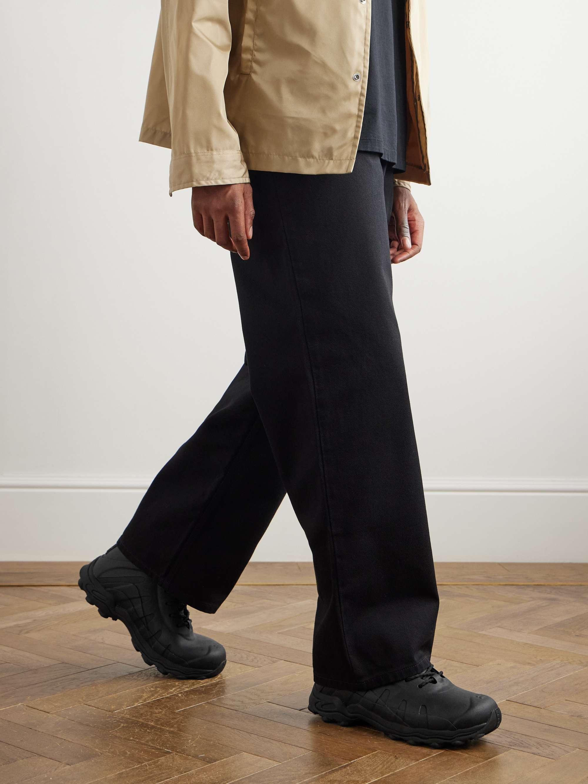 GIVENCHY 