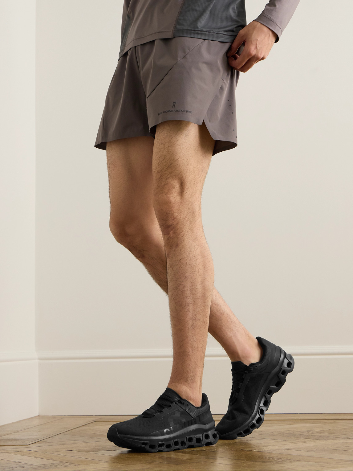 On Cloudmster Sneakers In Black