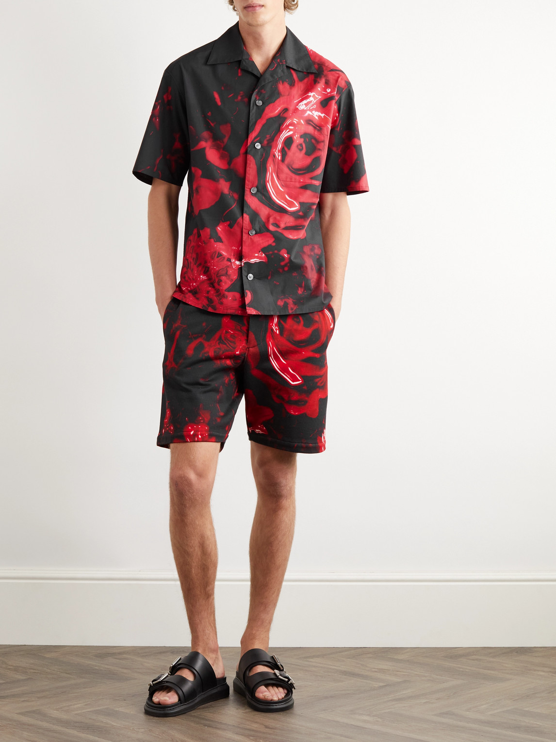 Shop Alexander Mcqueen Camp-collar Floral-print Cotton-poplin Shirt In Red