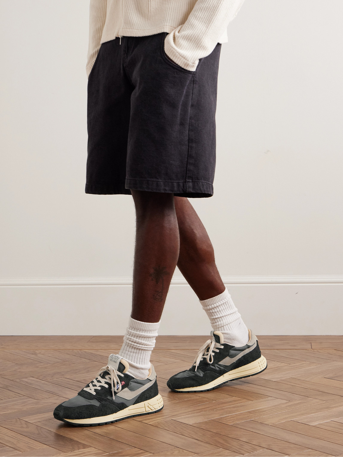 Autry Reelwind Running Sneakers In Suede And Nylon In Black