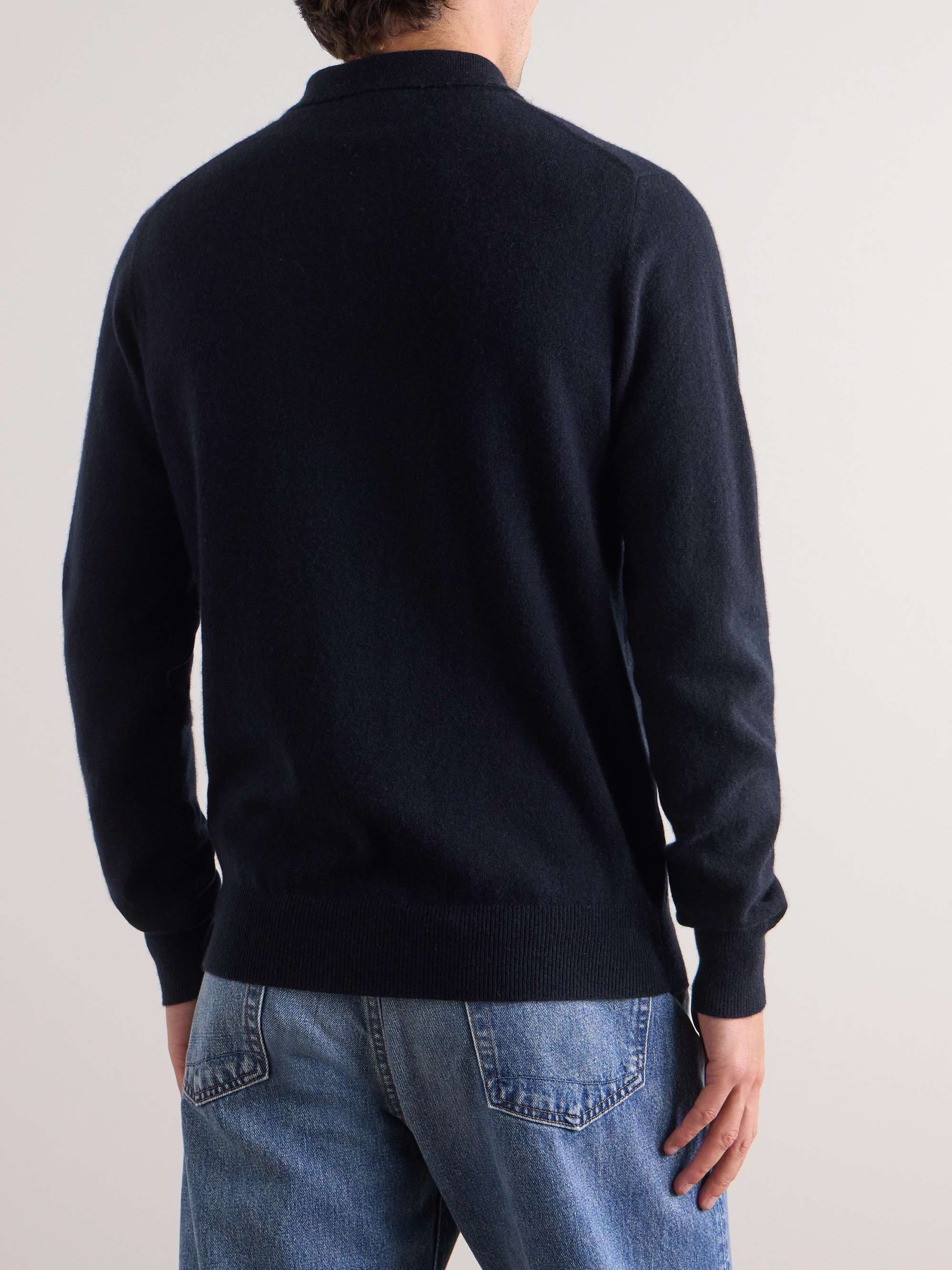ALLUDE 