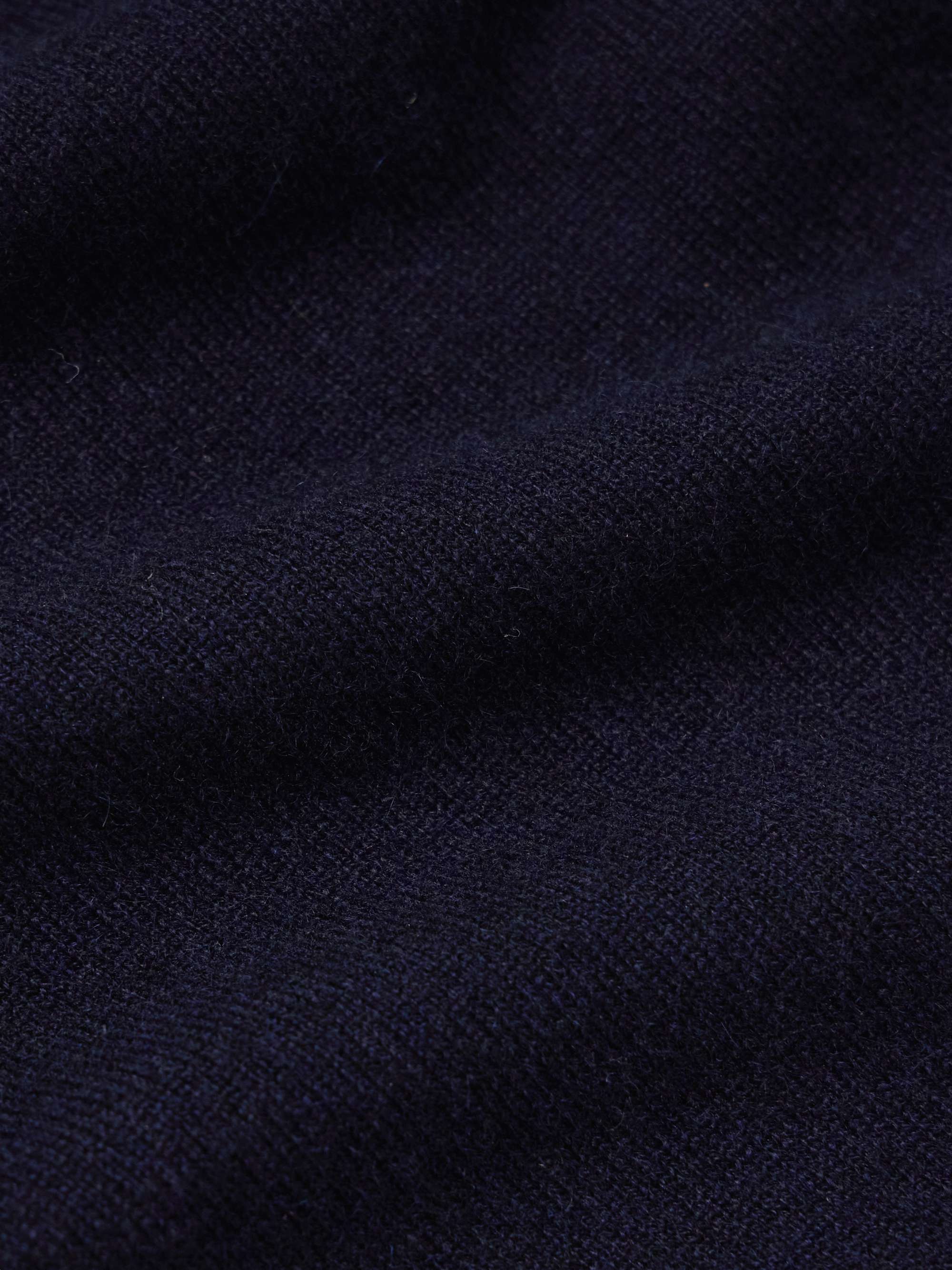ALLUDE 