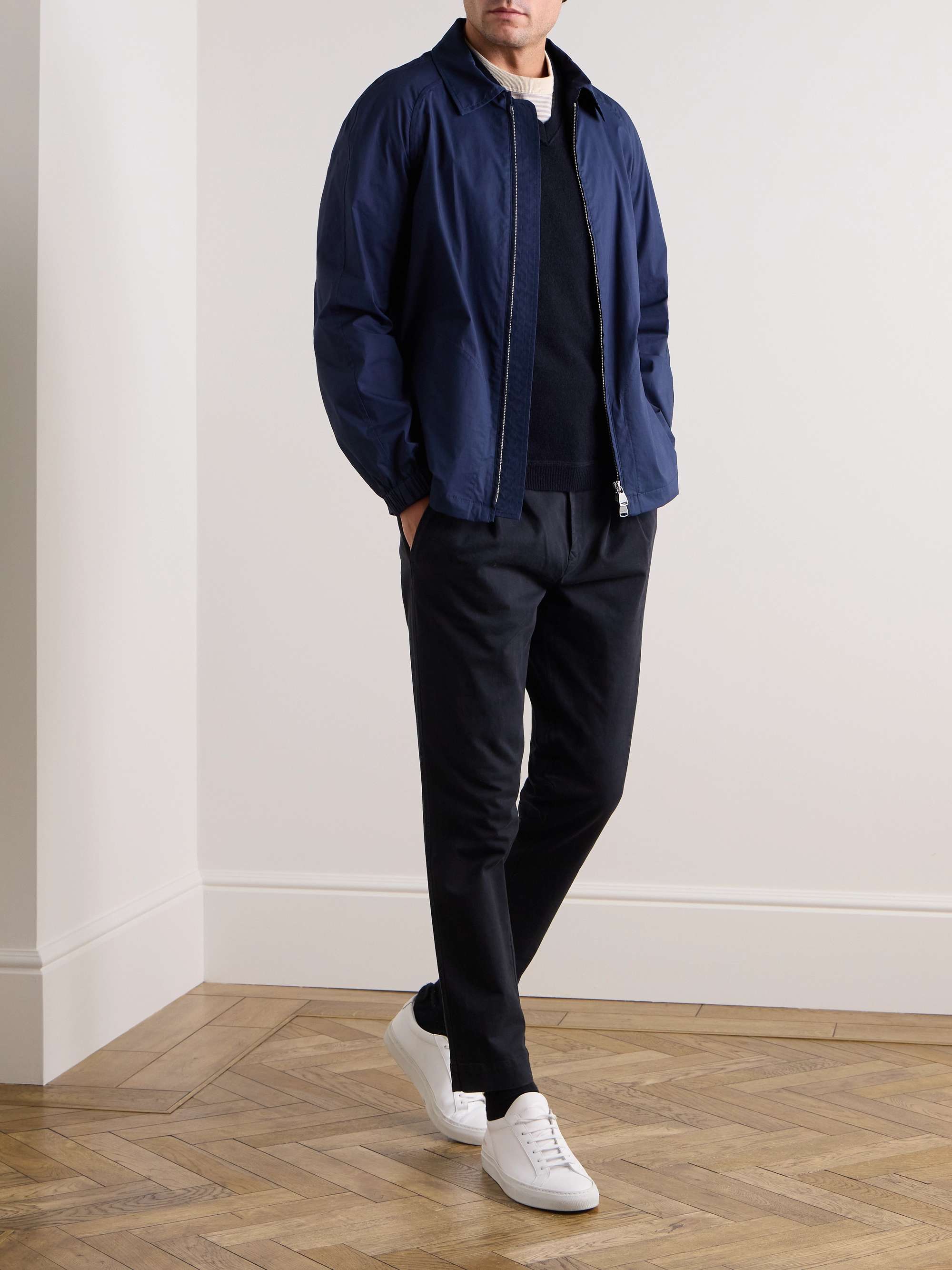 ALLUDE 
