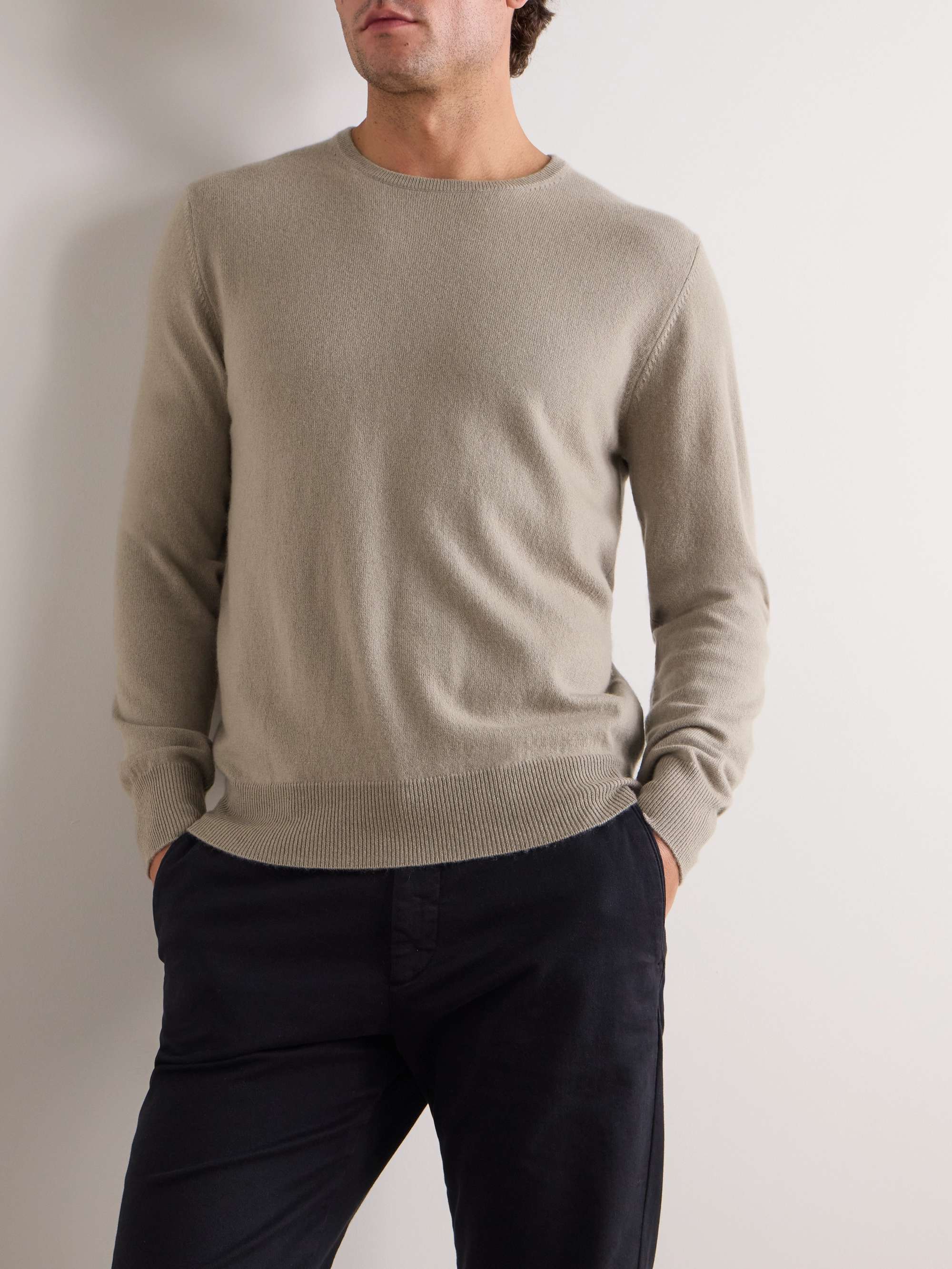 ALLUDE 