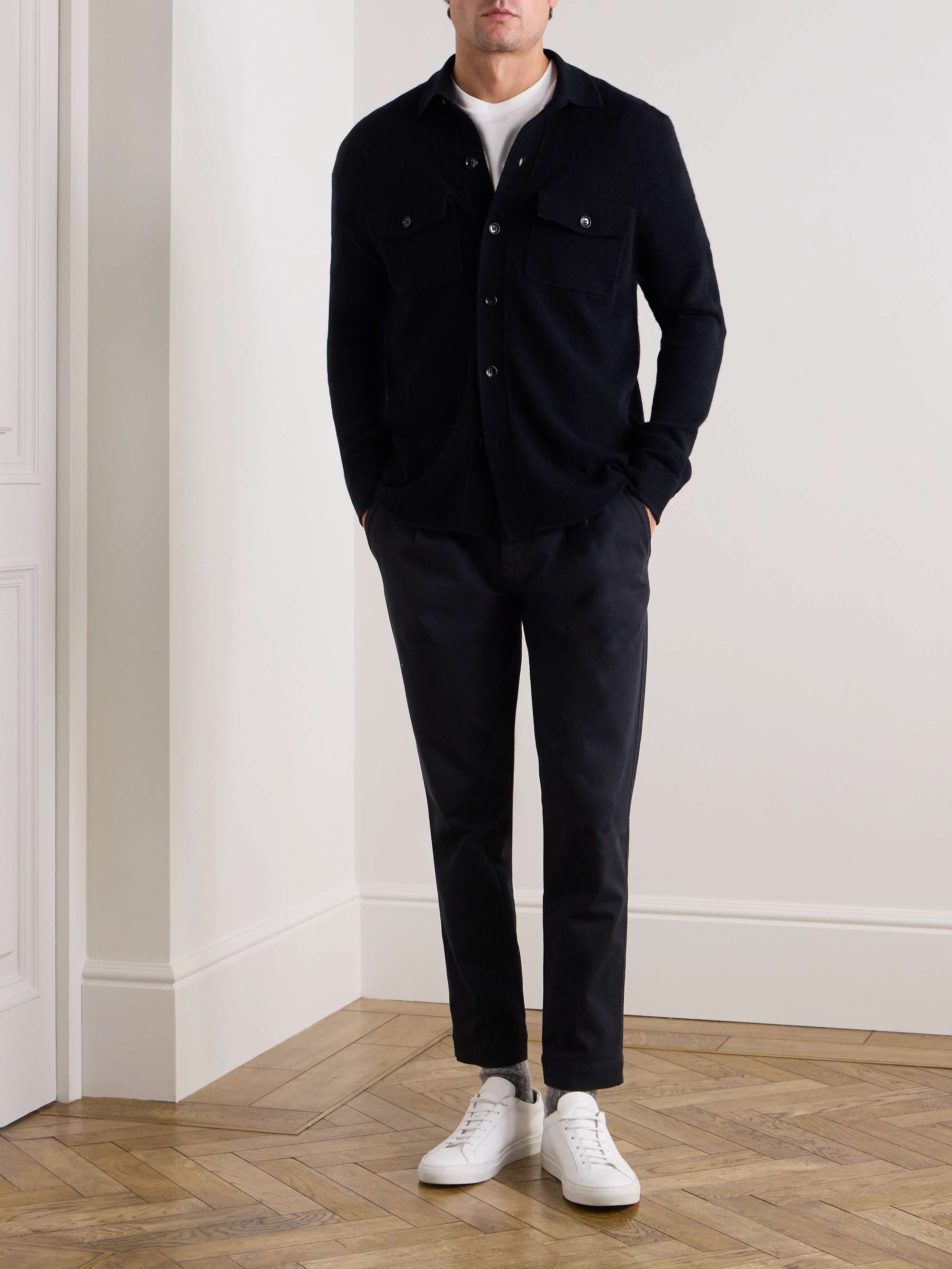 ALLUDE 