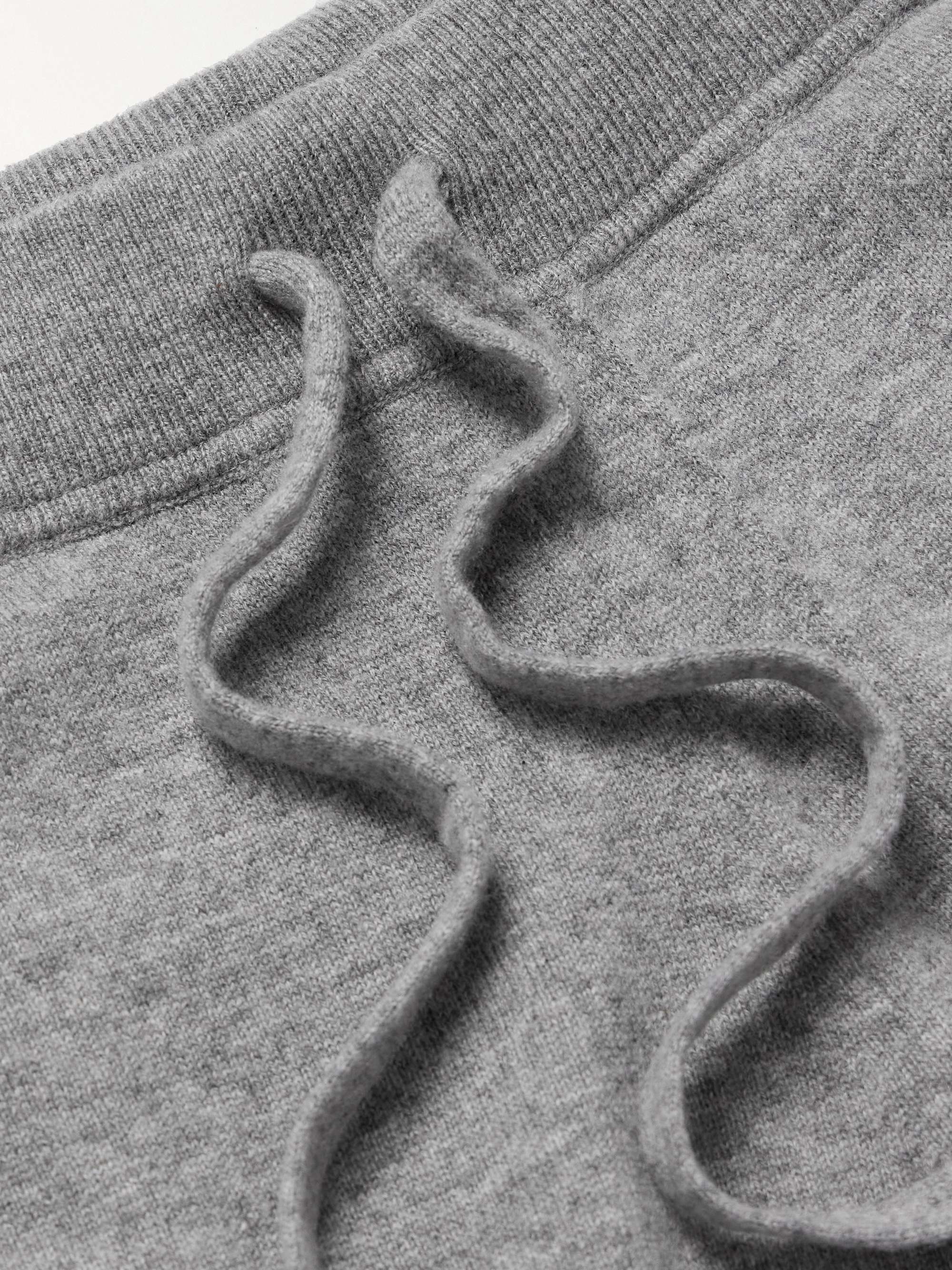 ALLUDE 