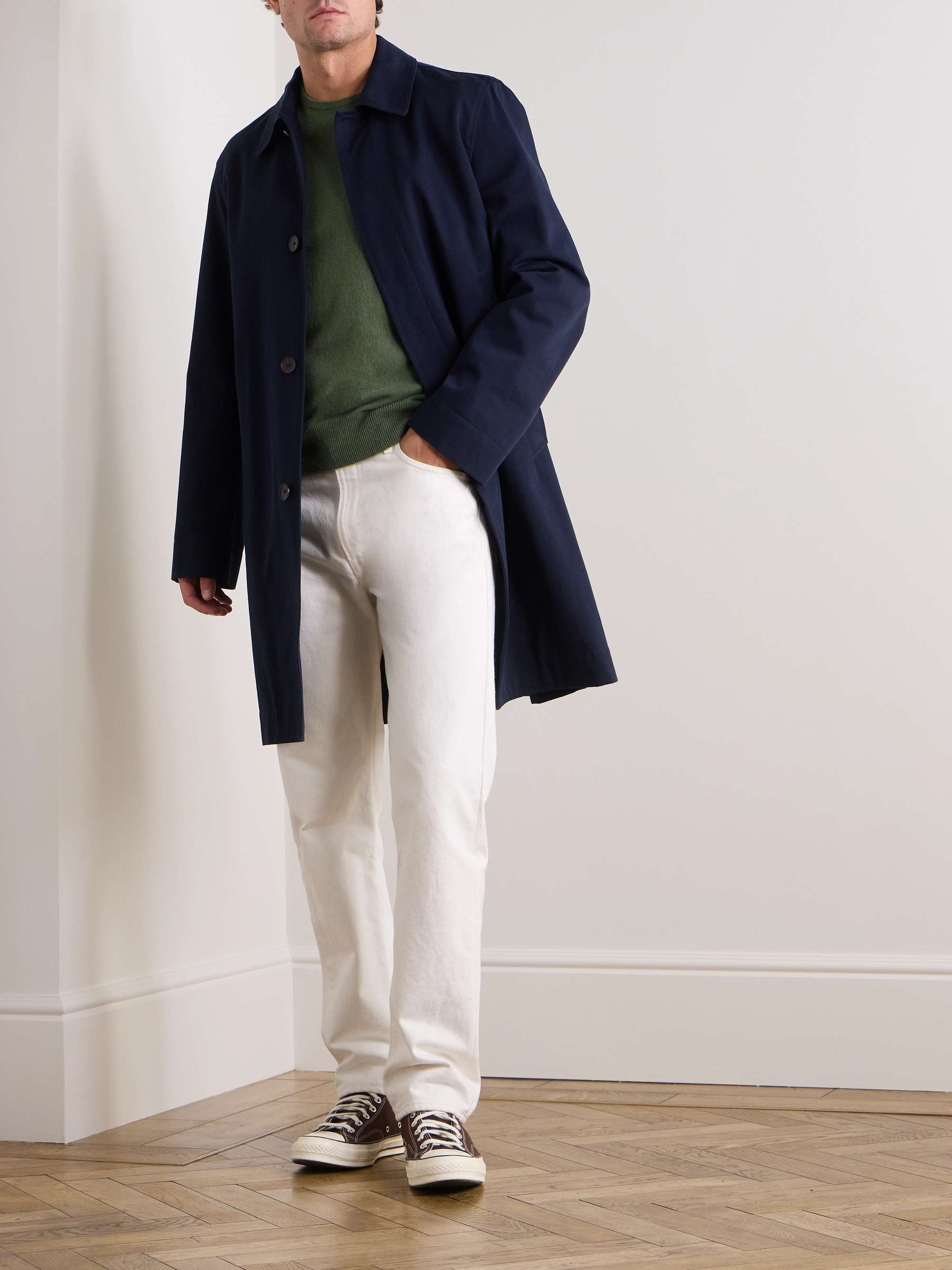 ALLUDE 