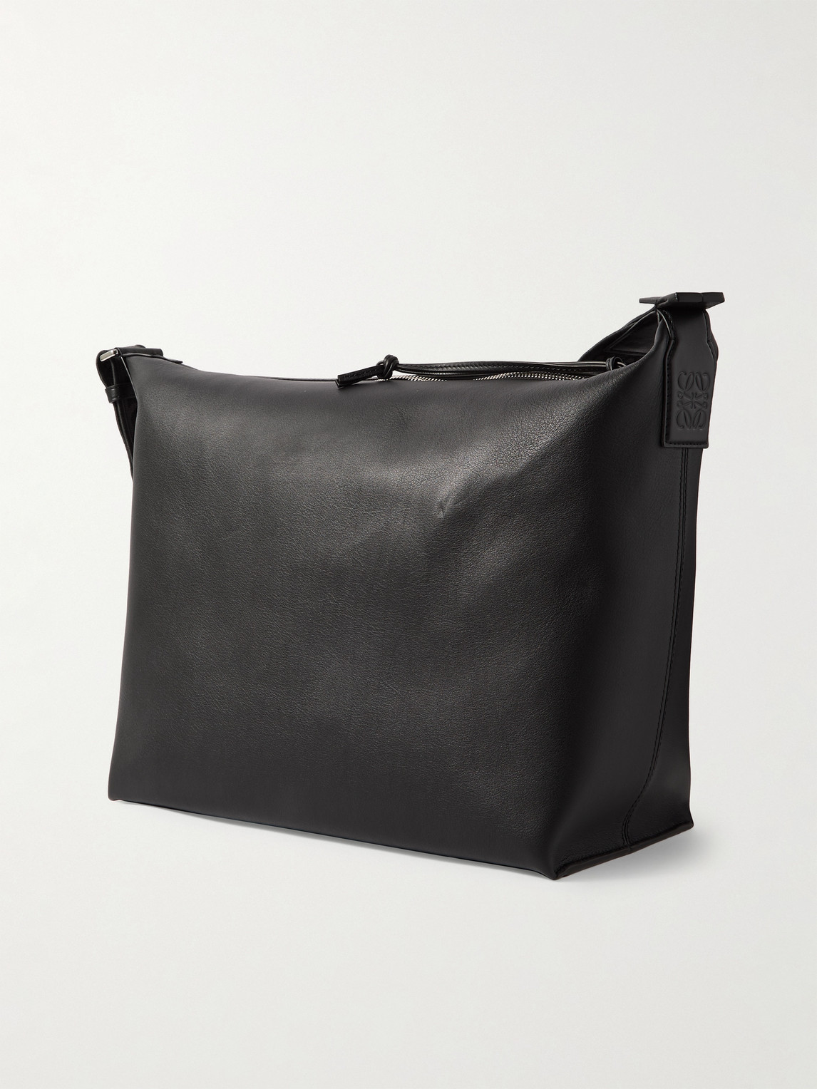 Loewe Cubi Leather Messenger Bag In Black
