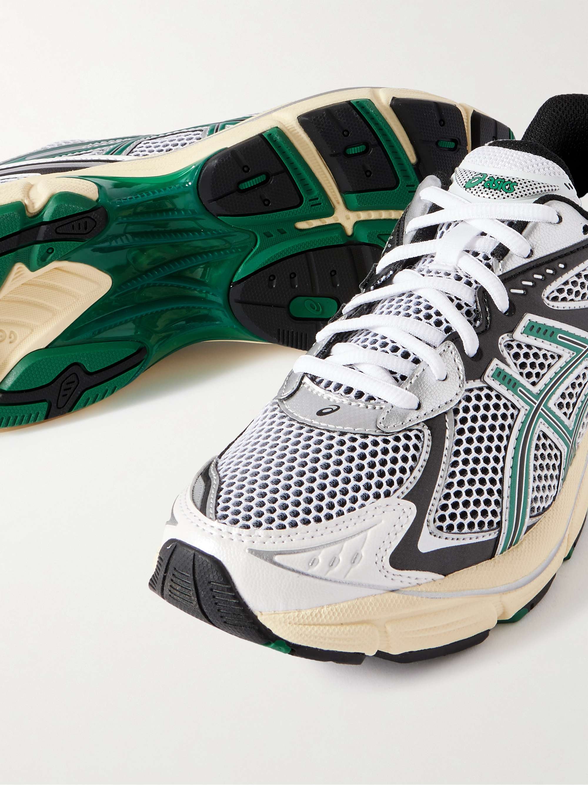 ASICS 