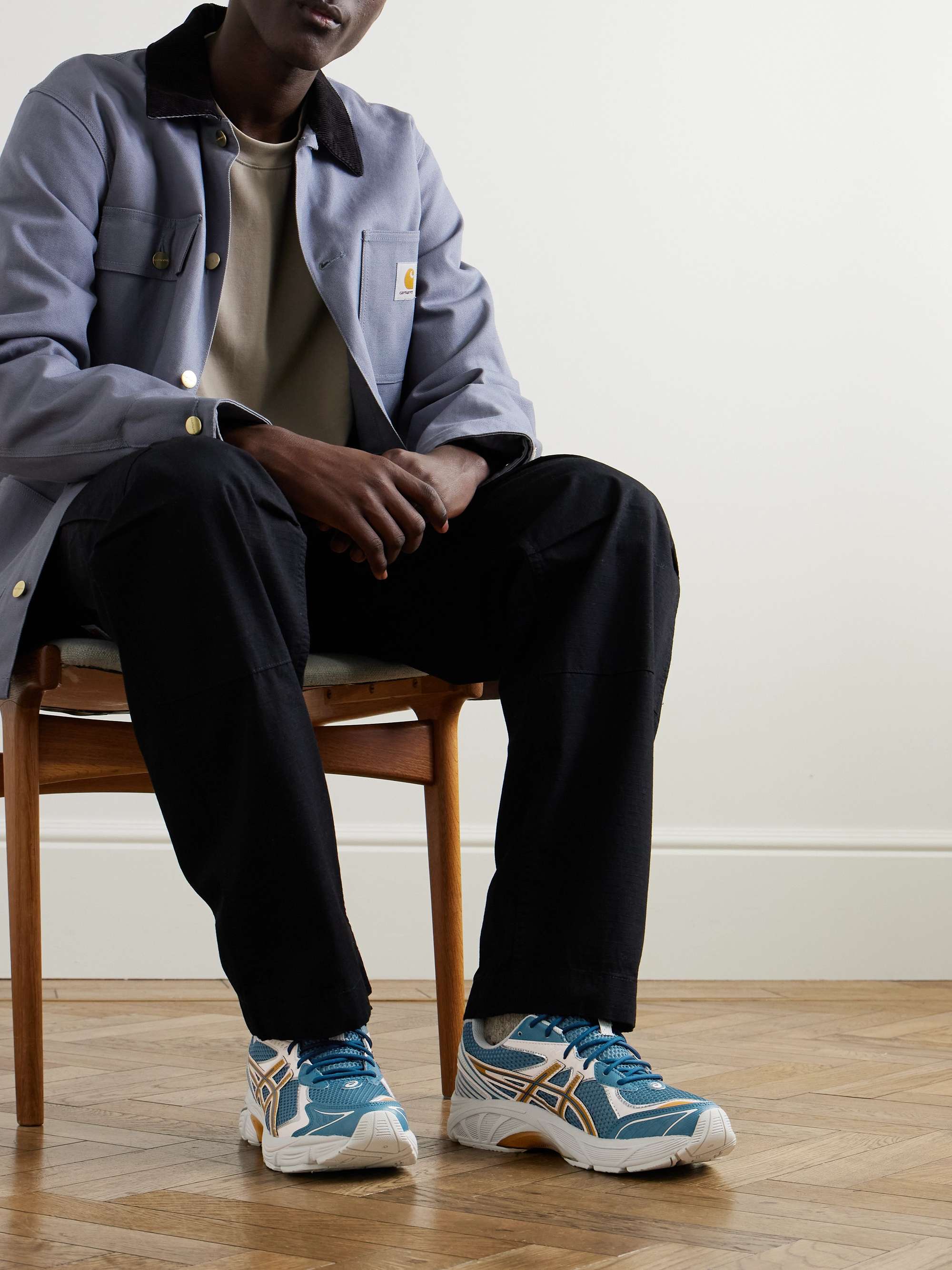 ASICS 