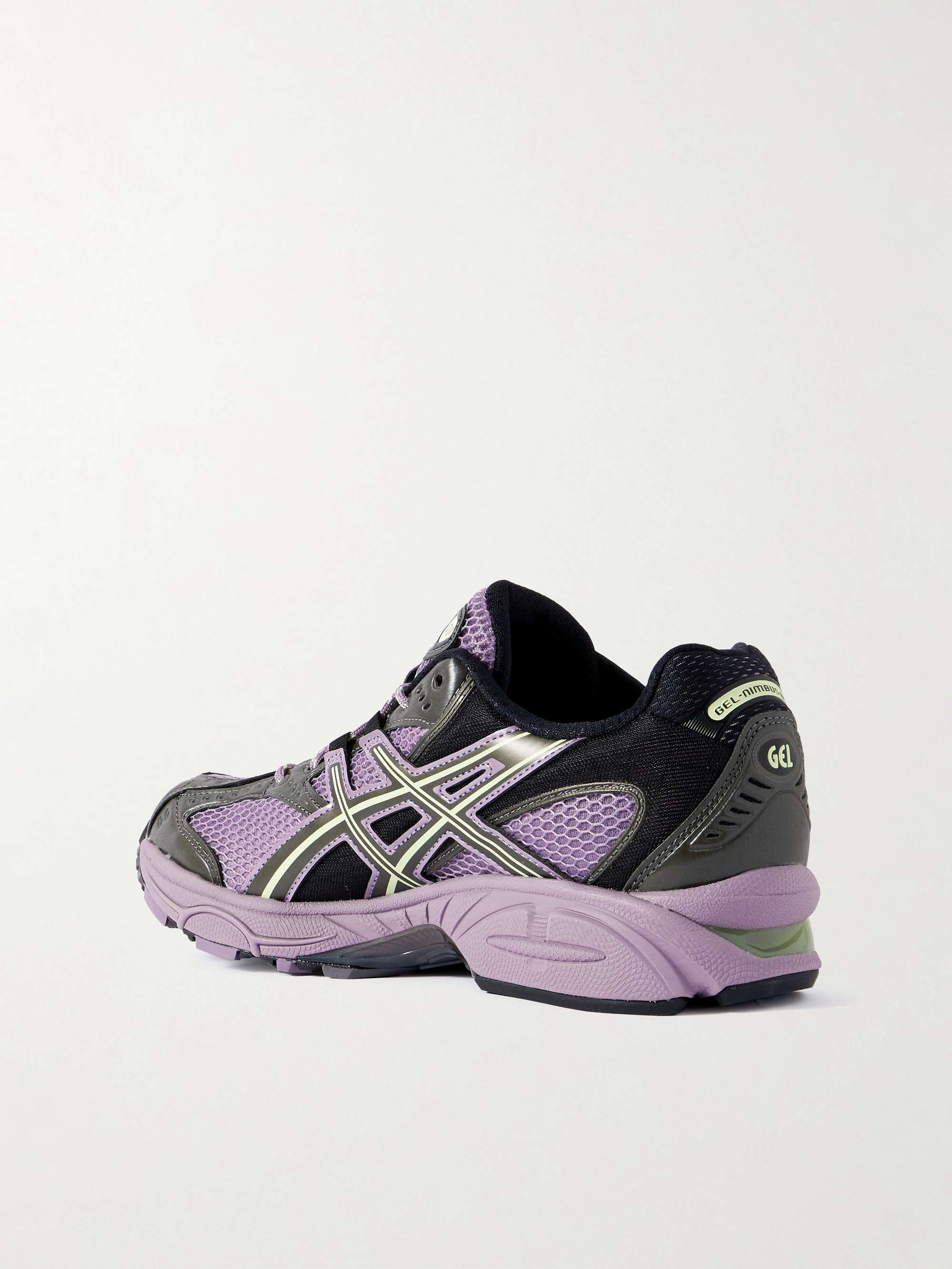 ASICS 