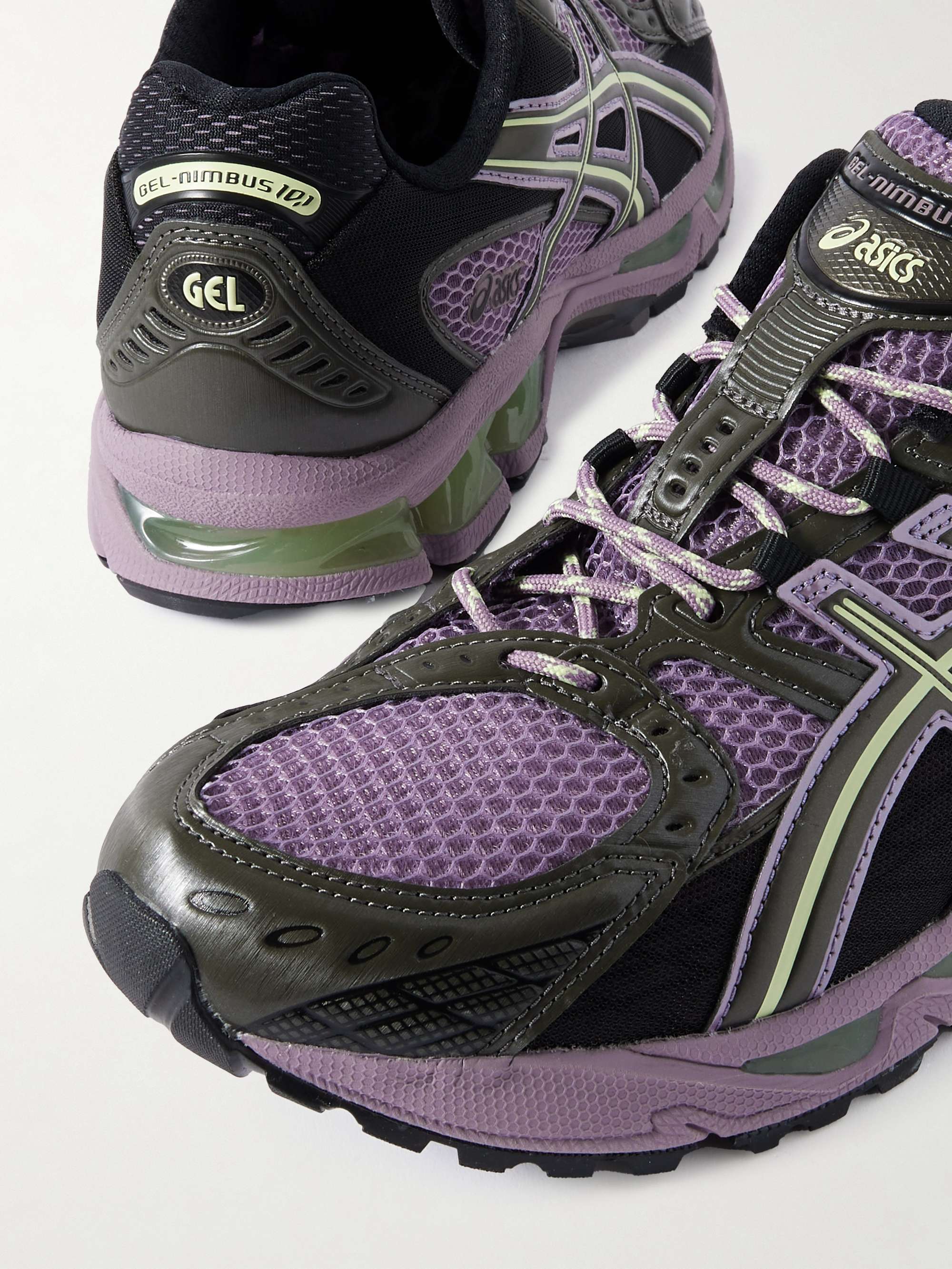 ASICS 