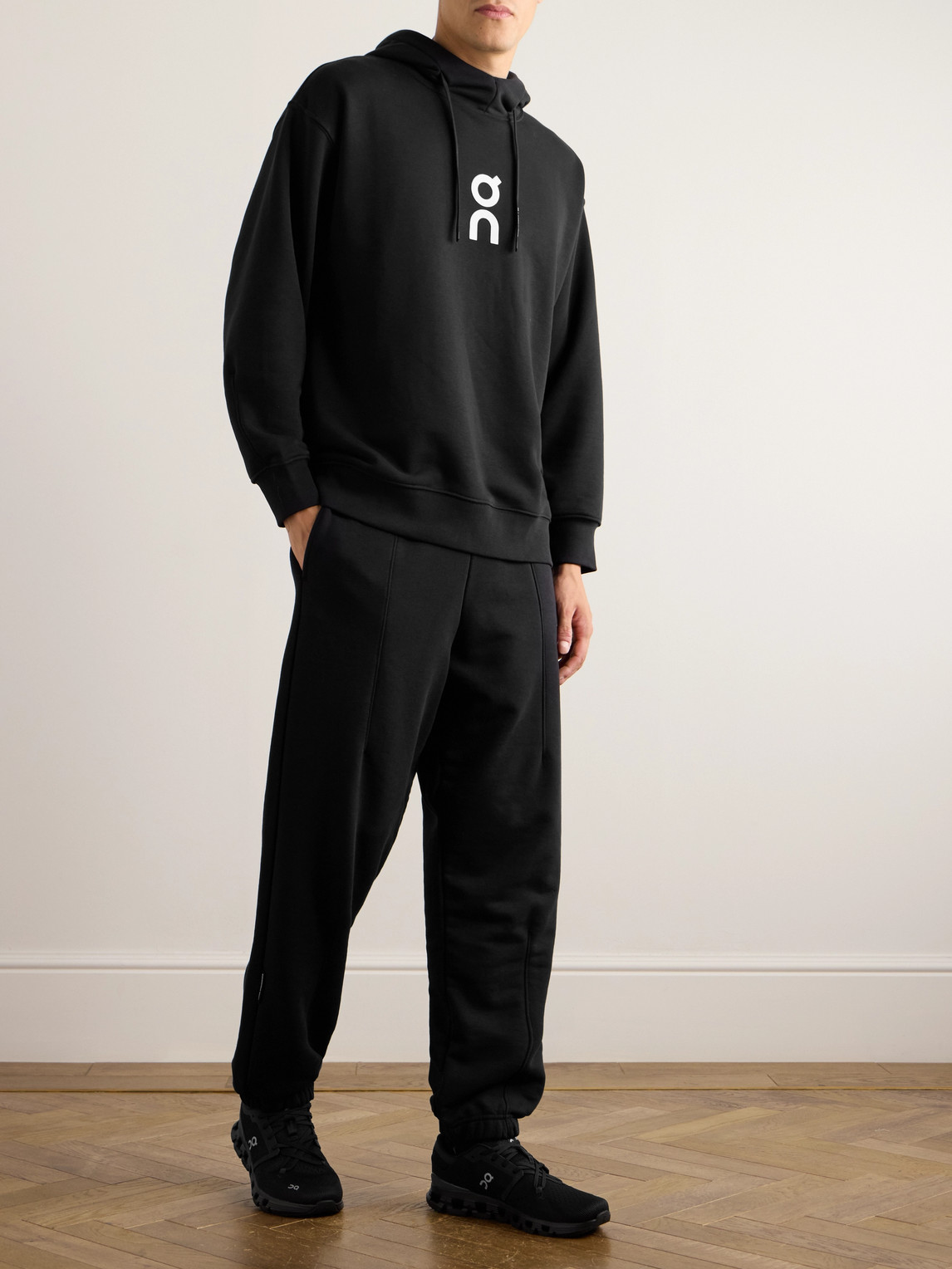 On Mens Black Perform All Day Logo-printed Cott-jersey Hoody Xxl In Black