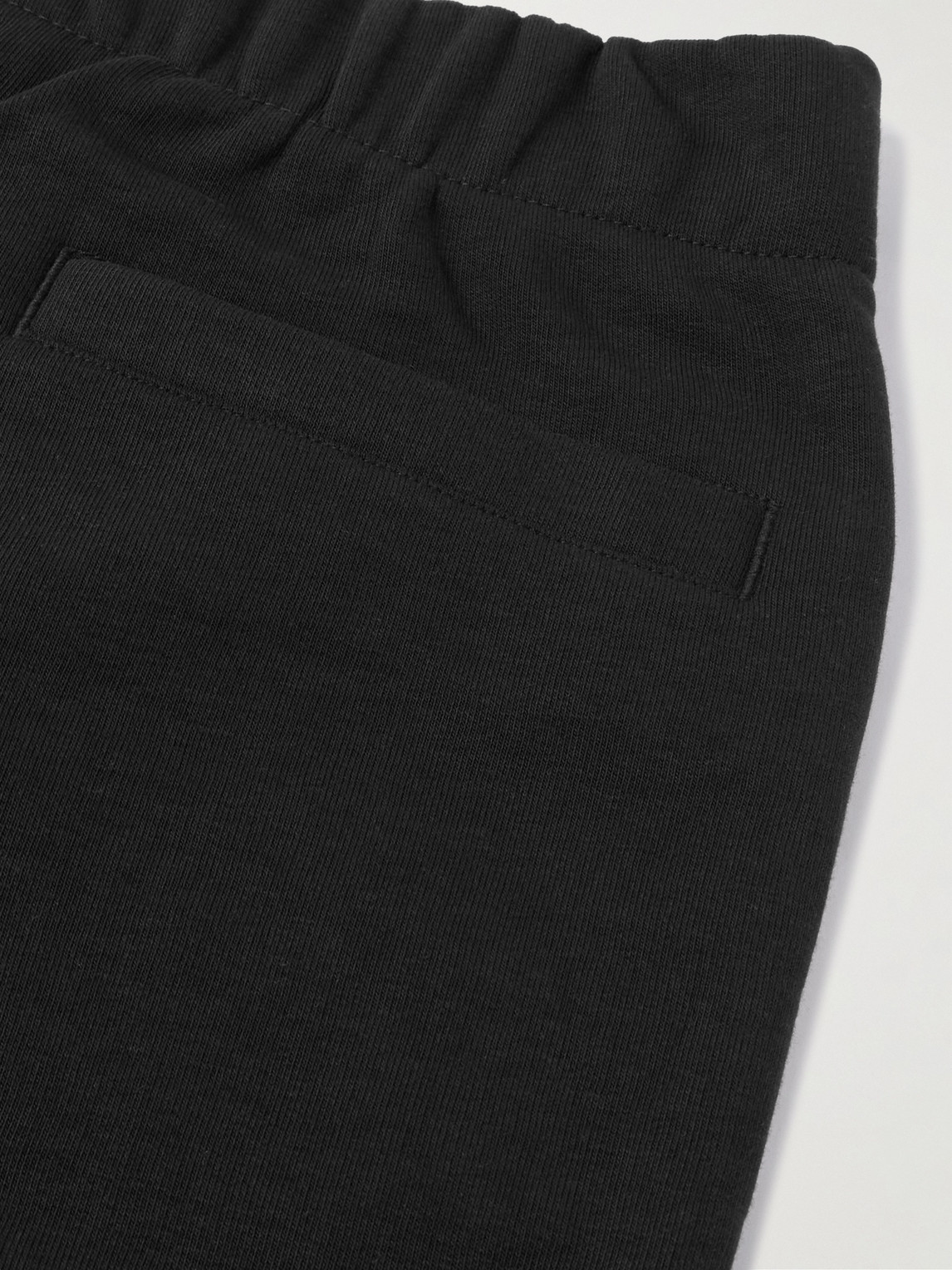 On Club Tapered Organic Cott-blend Jersey Sweatpants In Black