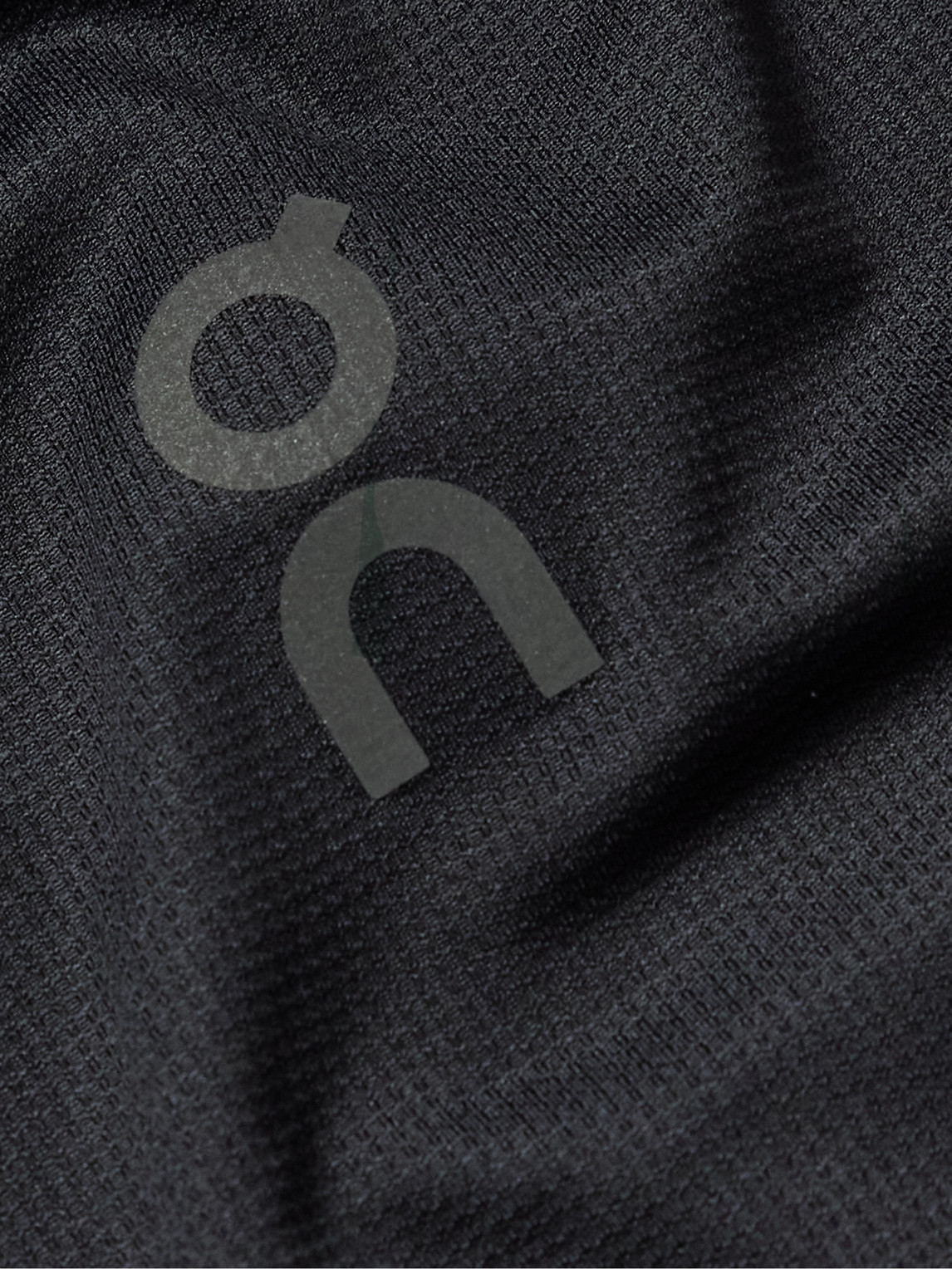 On Performance Slim-fit Stretch Recycled-jersey And Mesh Top In Black