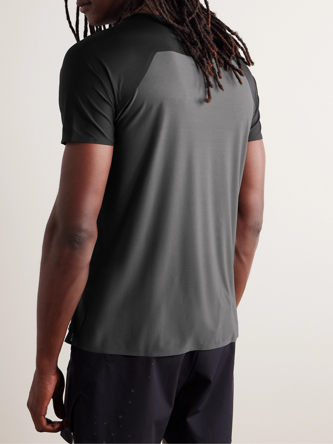 On Performance-t Stretch Recycled-jersey And Mesh T-shirt In Black