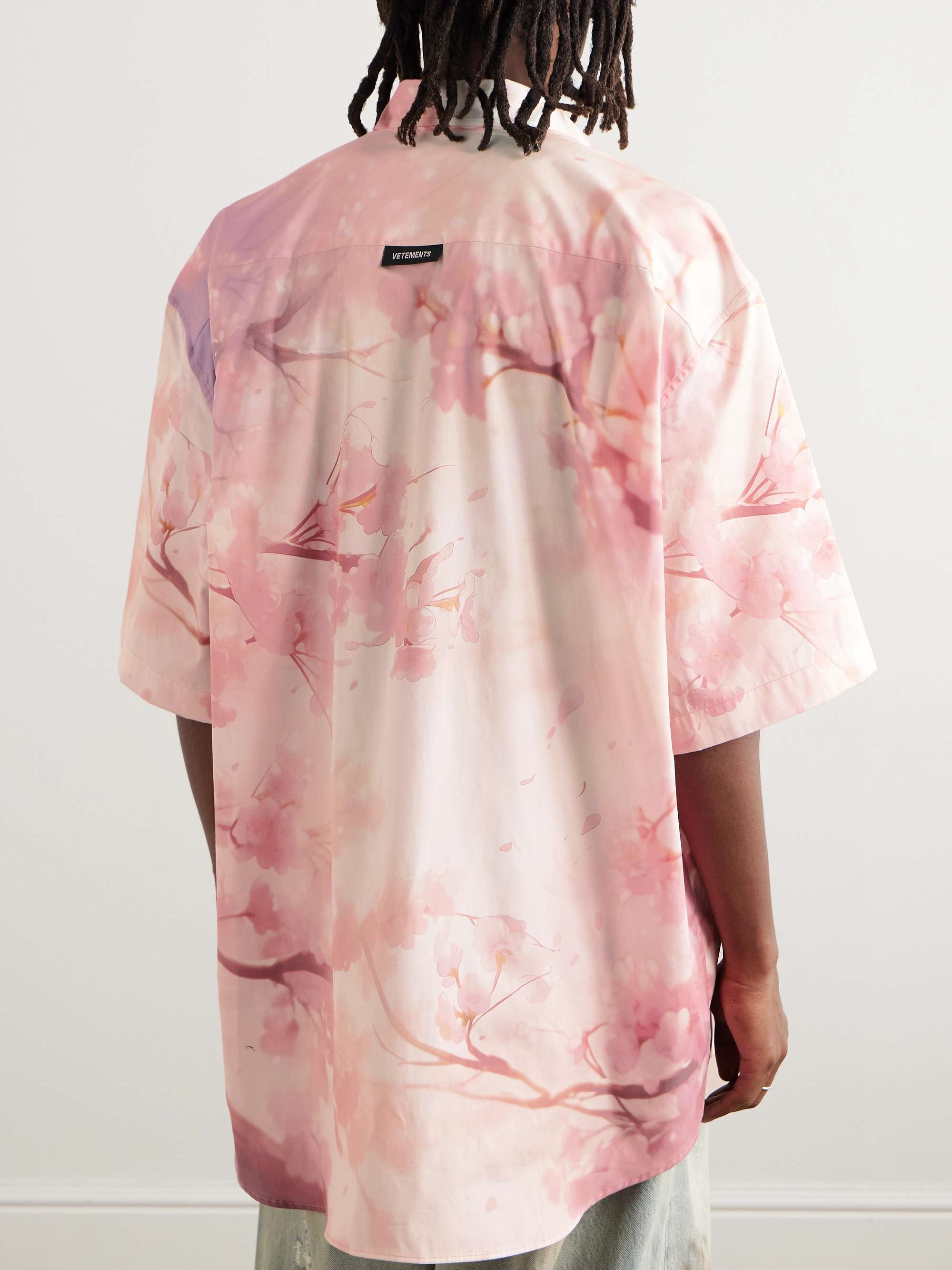 VETEMENTS 