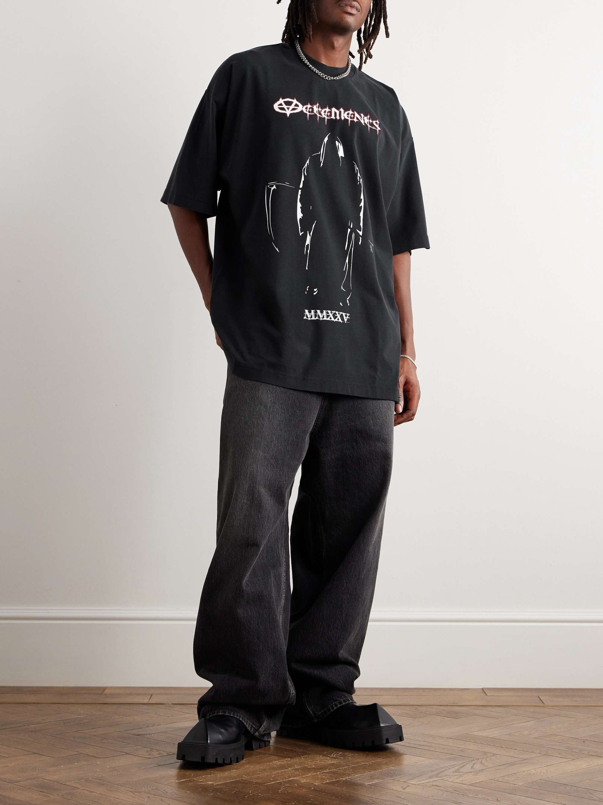 VETEMENTS 