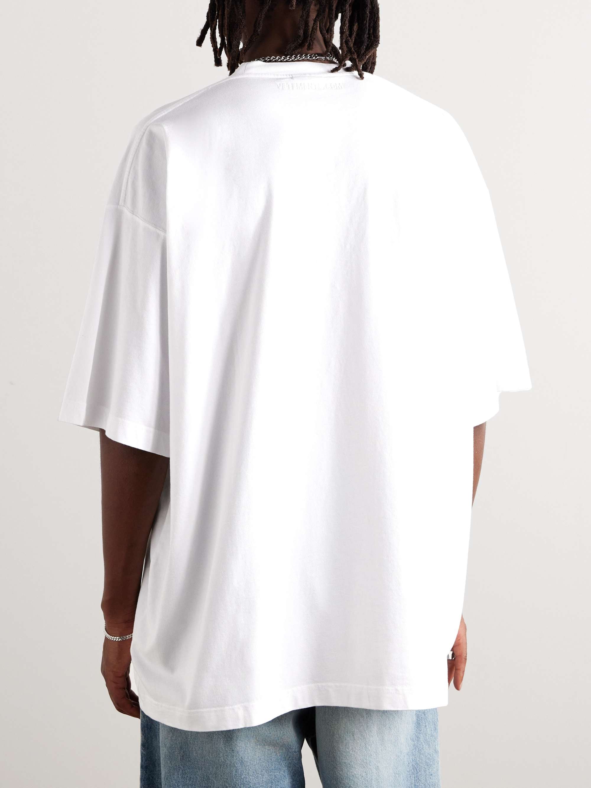 VETEMENTS 