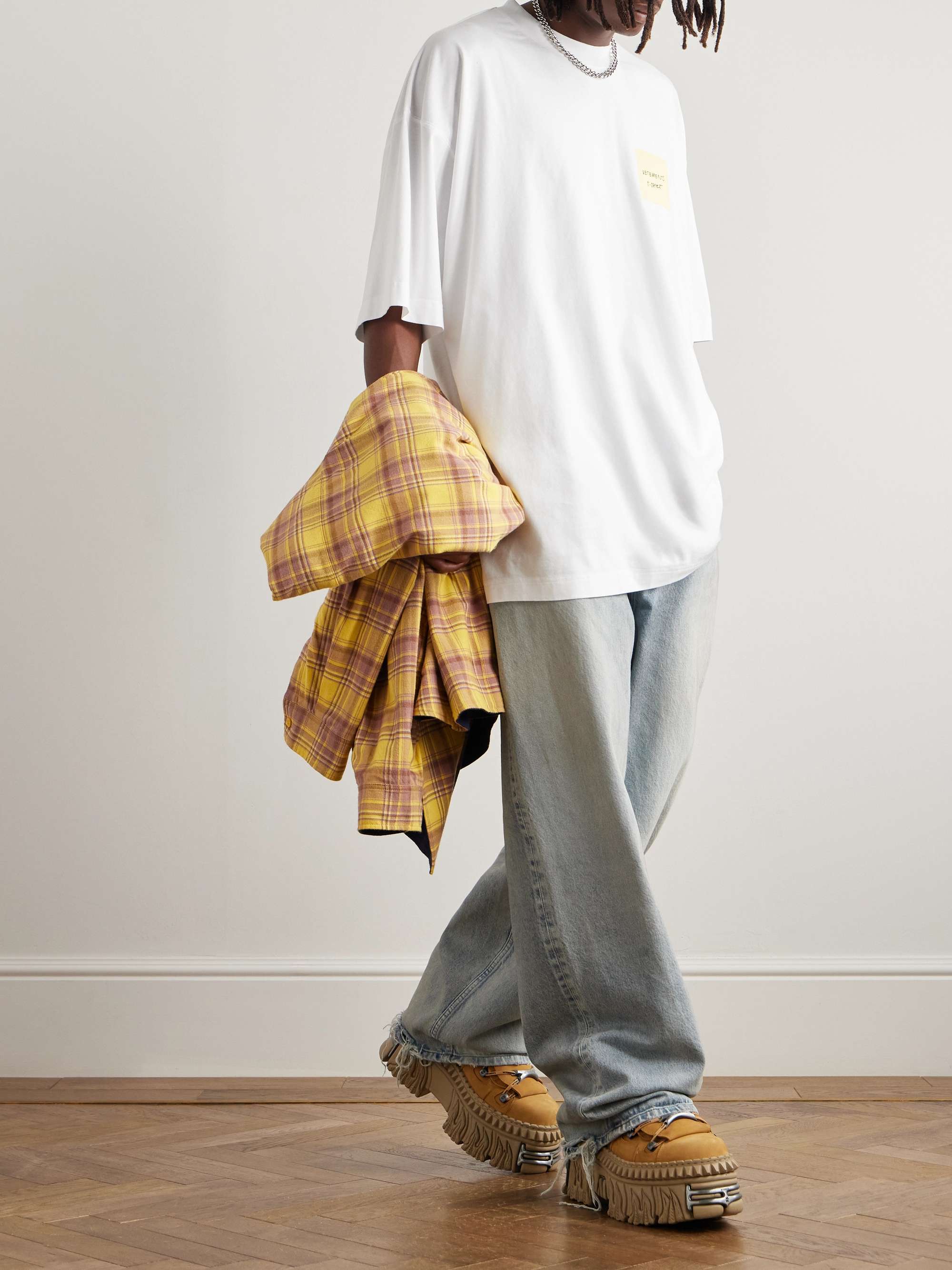 VETEMENTS 