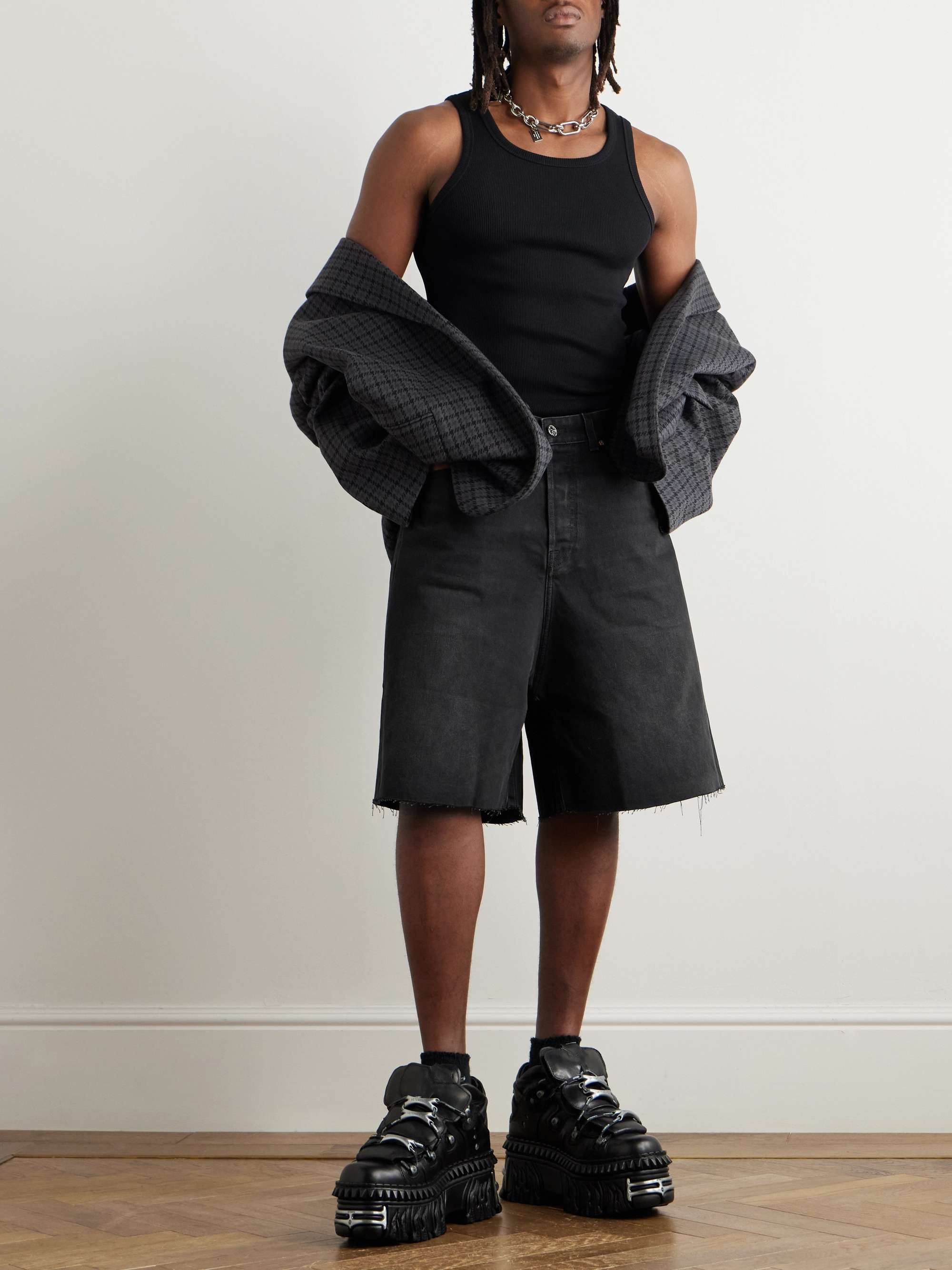 VETEMENTS 