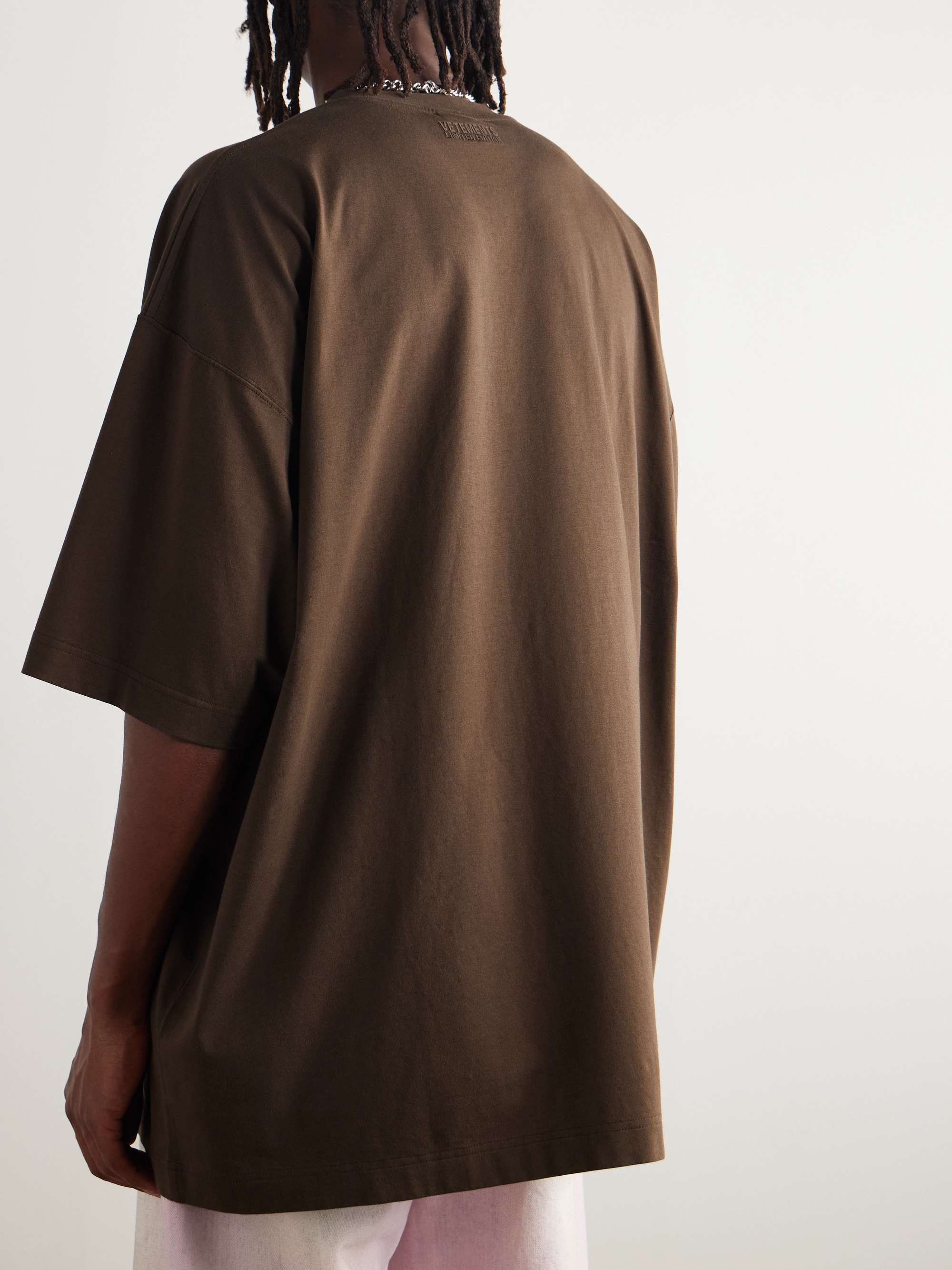 VETEMENTS 