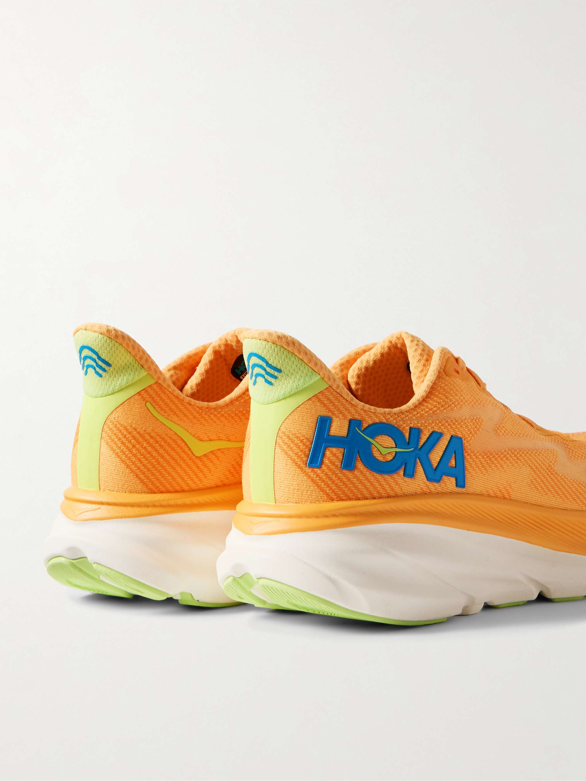 HOKA 
