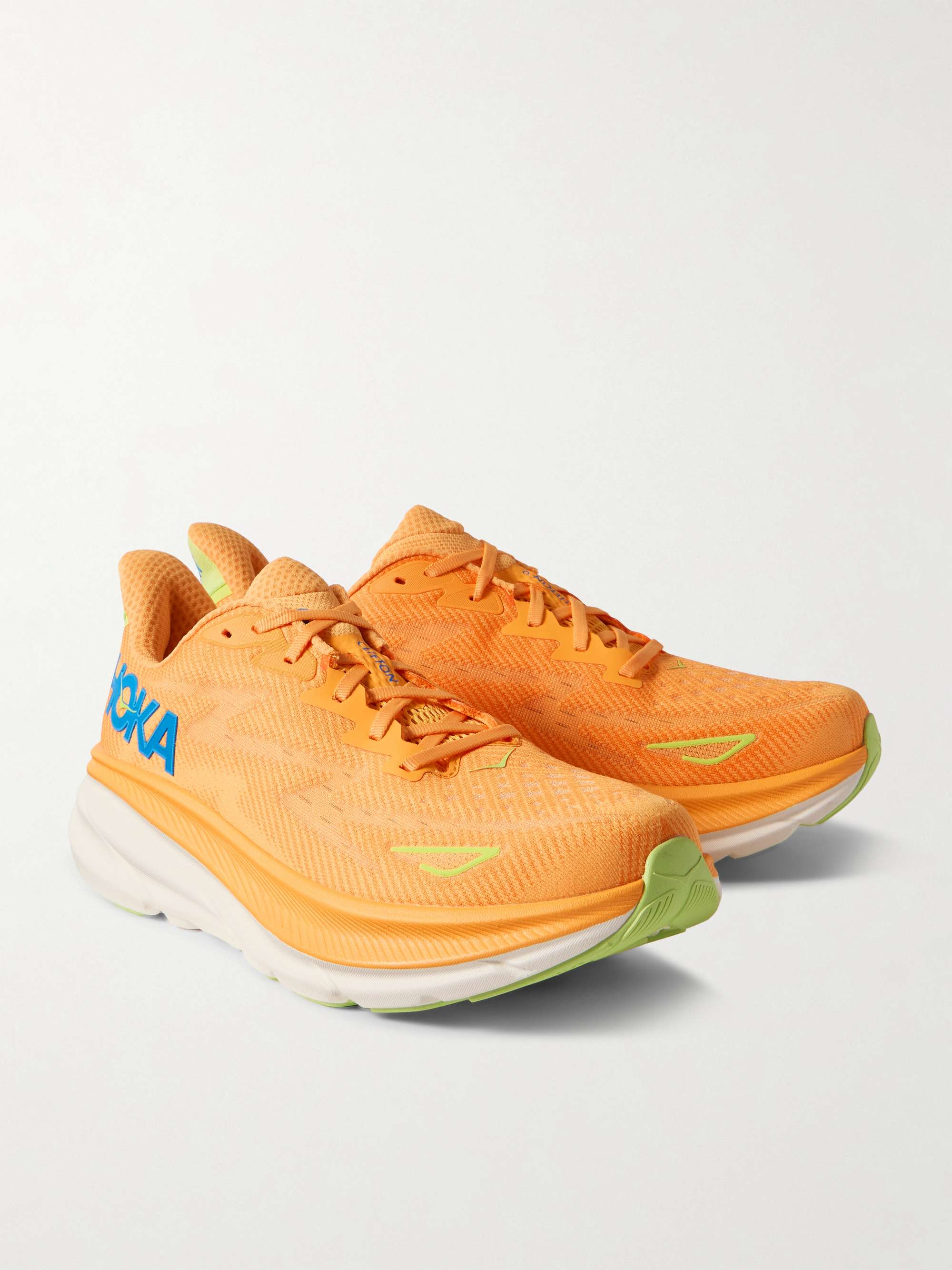 HOKA 