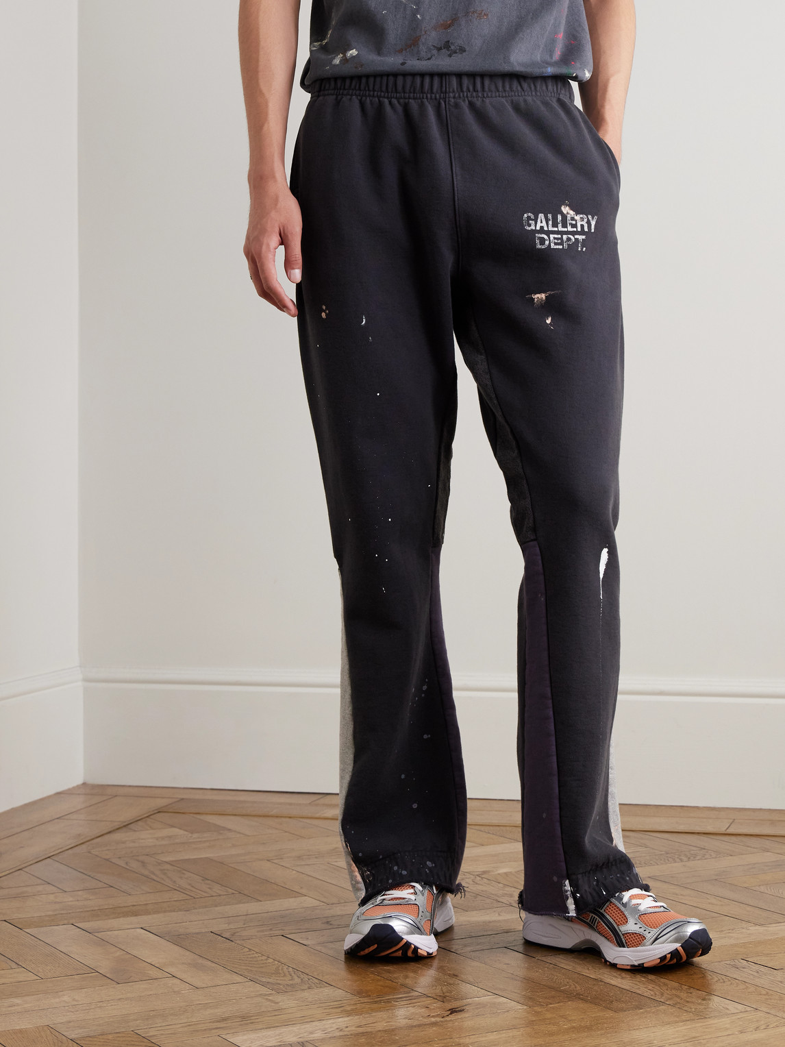  Gallery Dept. - Flared Paint-splattered Panelled Logo-print Cotton-jersey Sweatpants - Men - Gray - S 