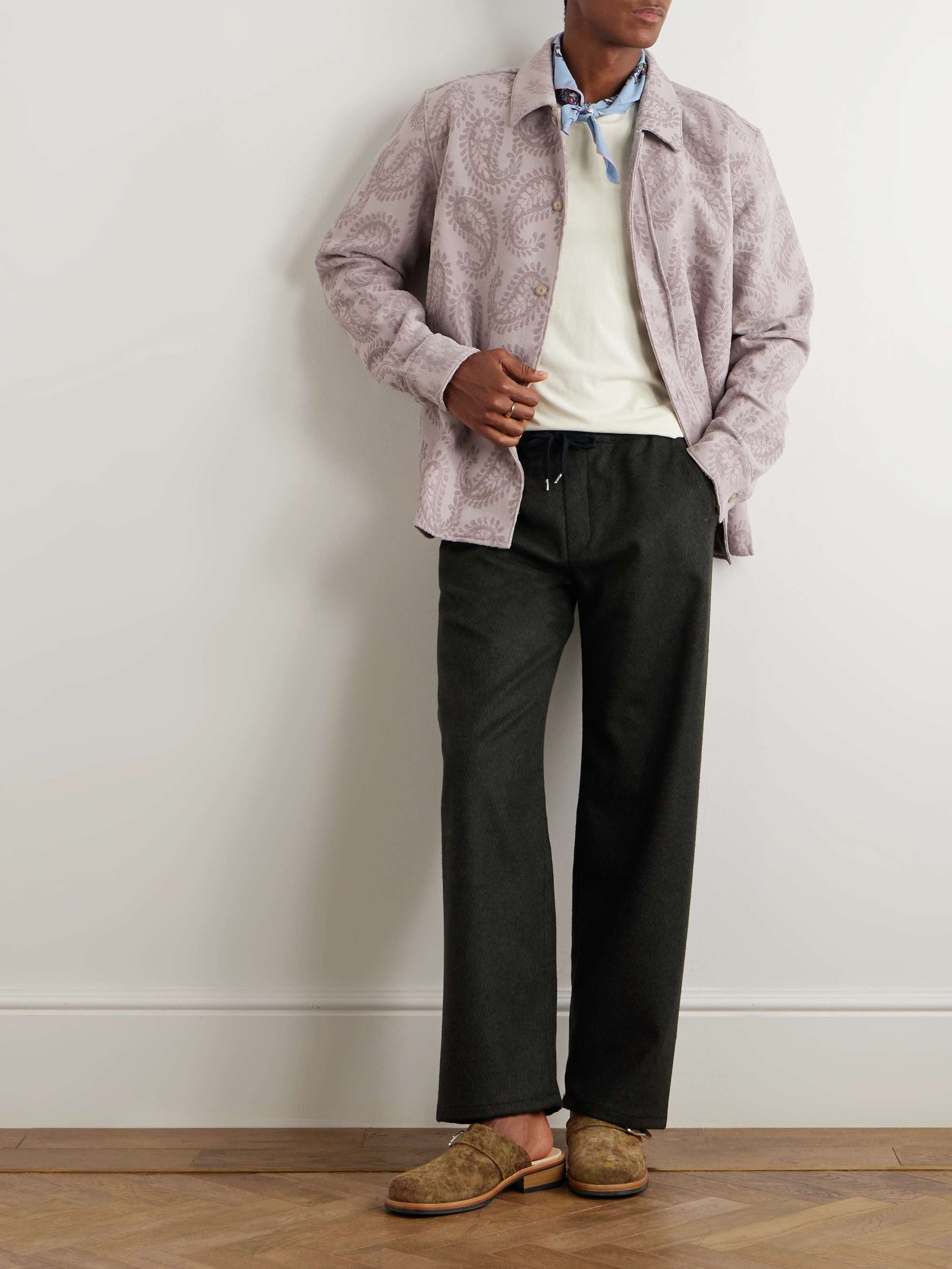 A KIND OF GUISE 