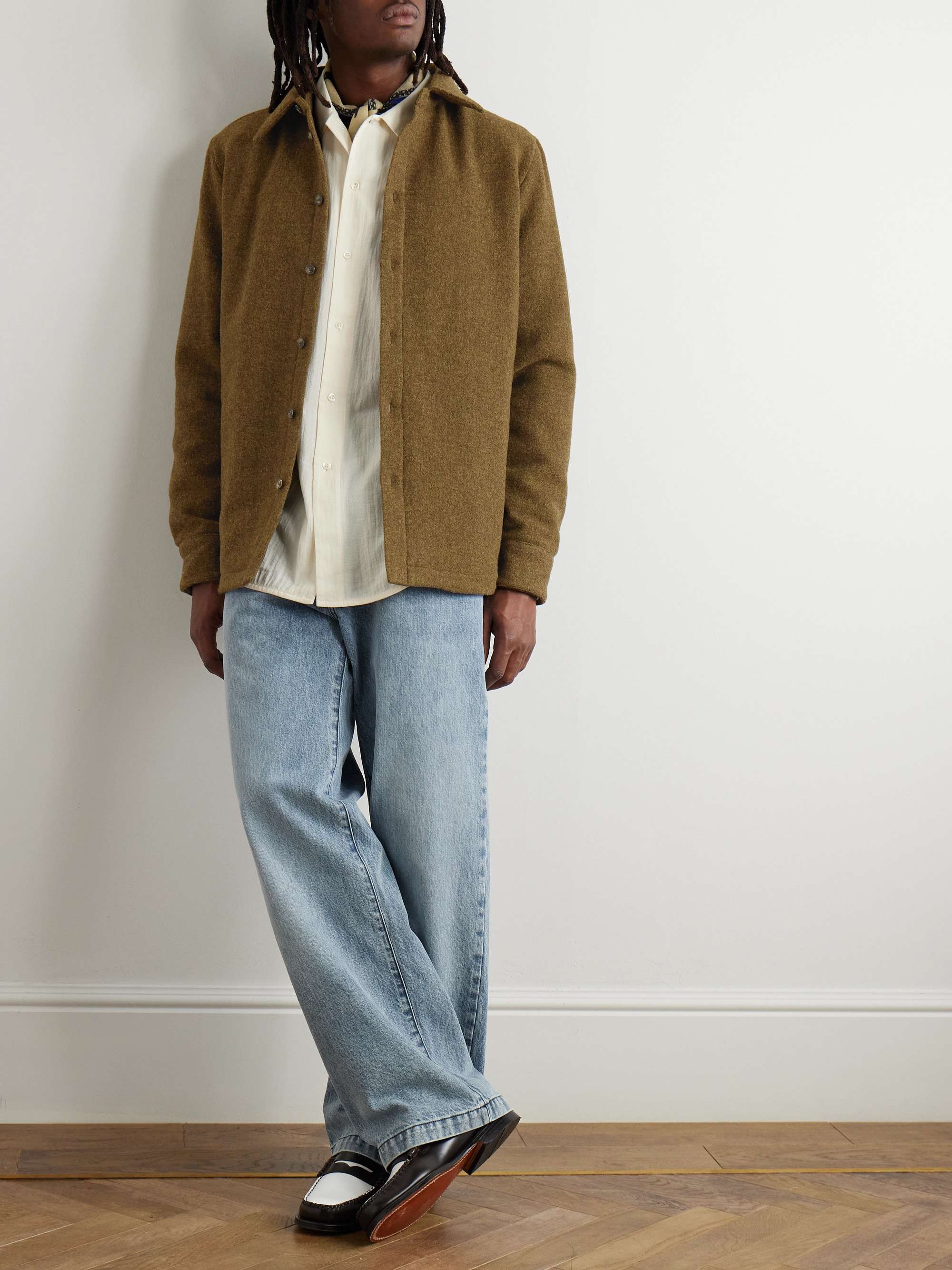 A KIND OF GUISE 