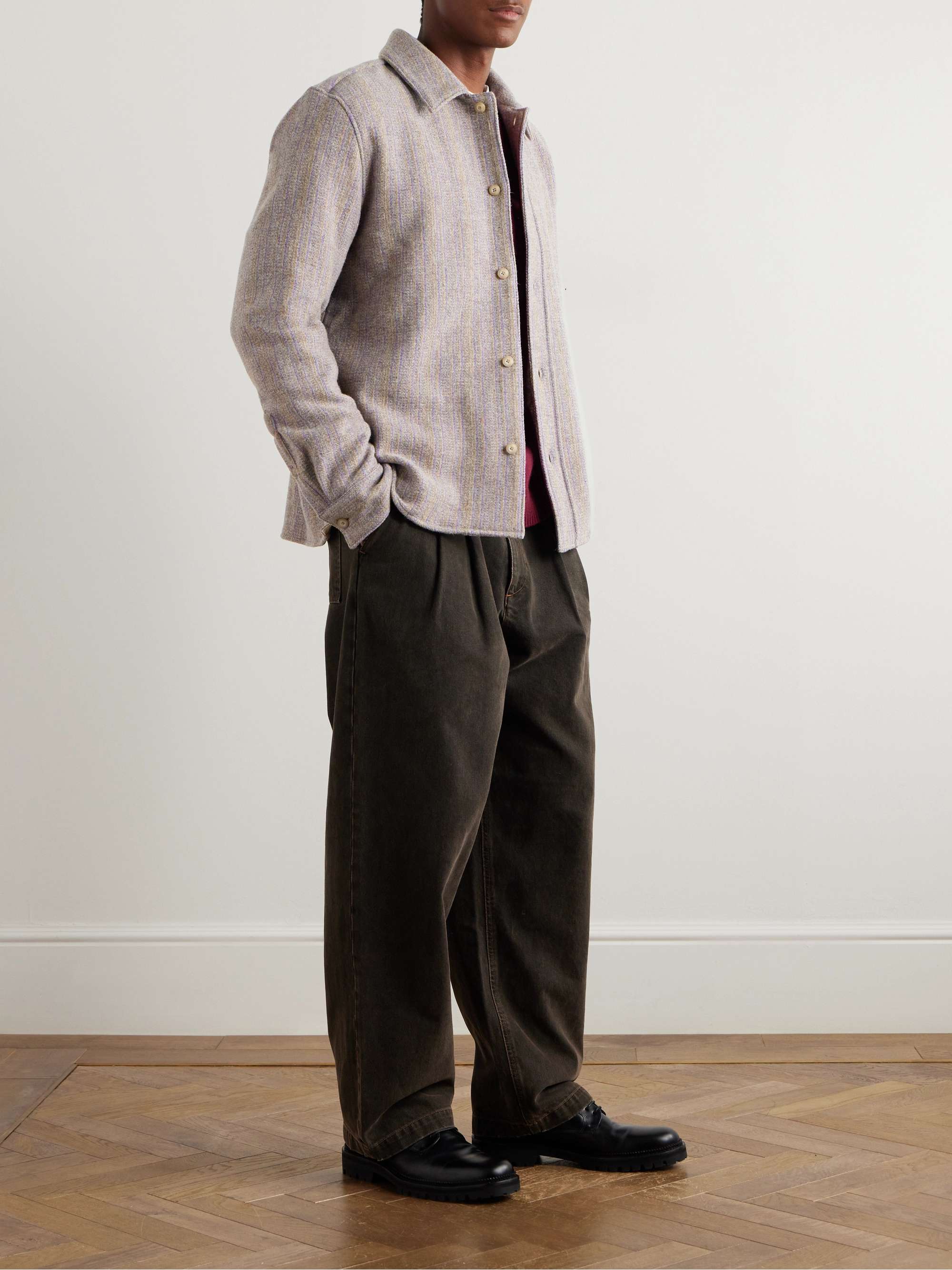 A KIND OF GUISE 