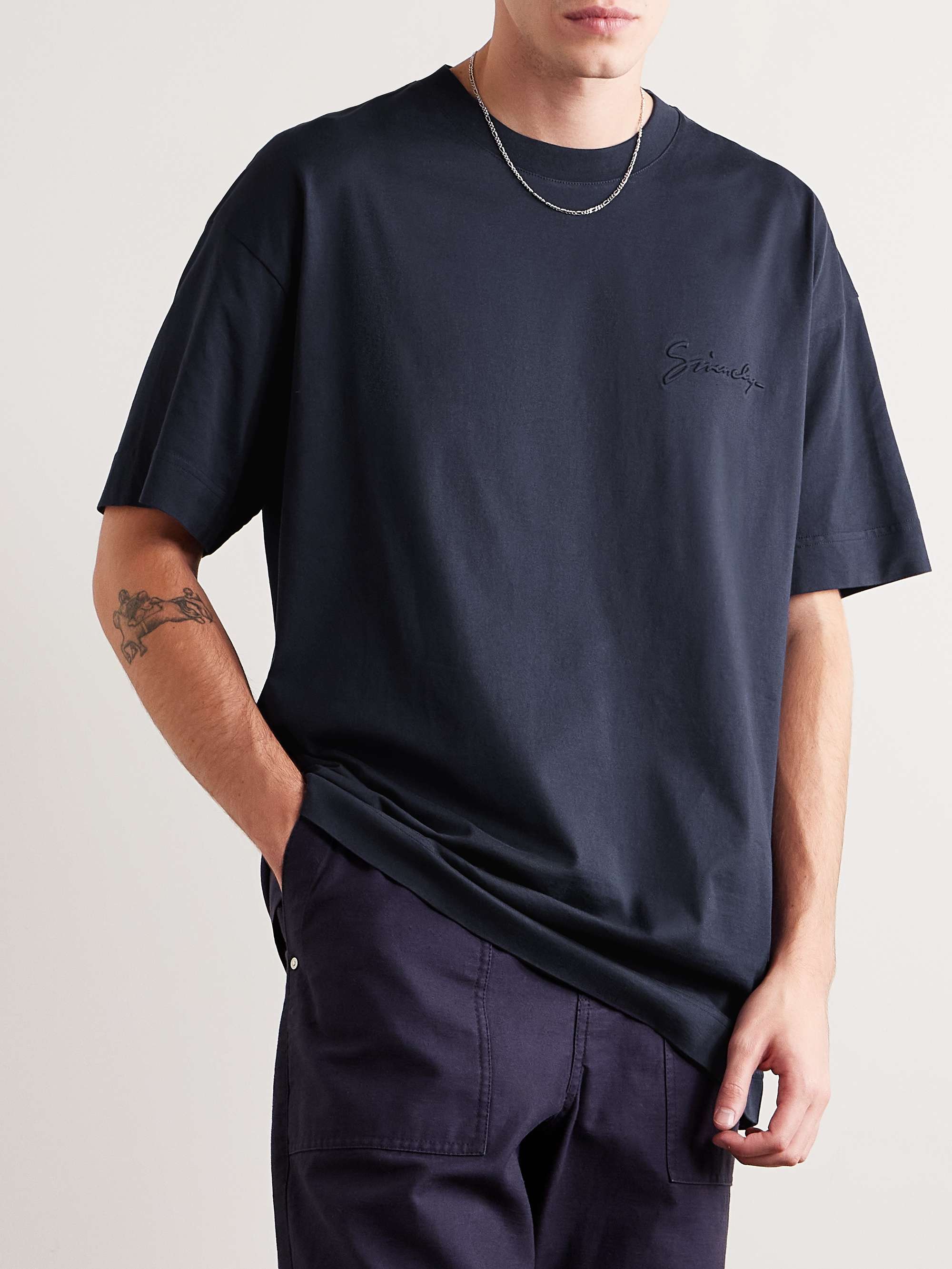 GIVENCHY 