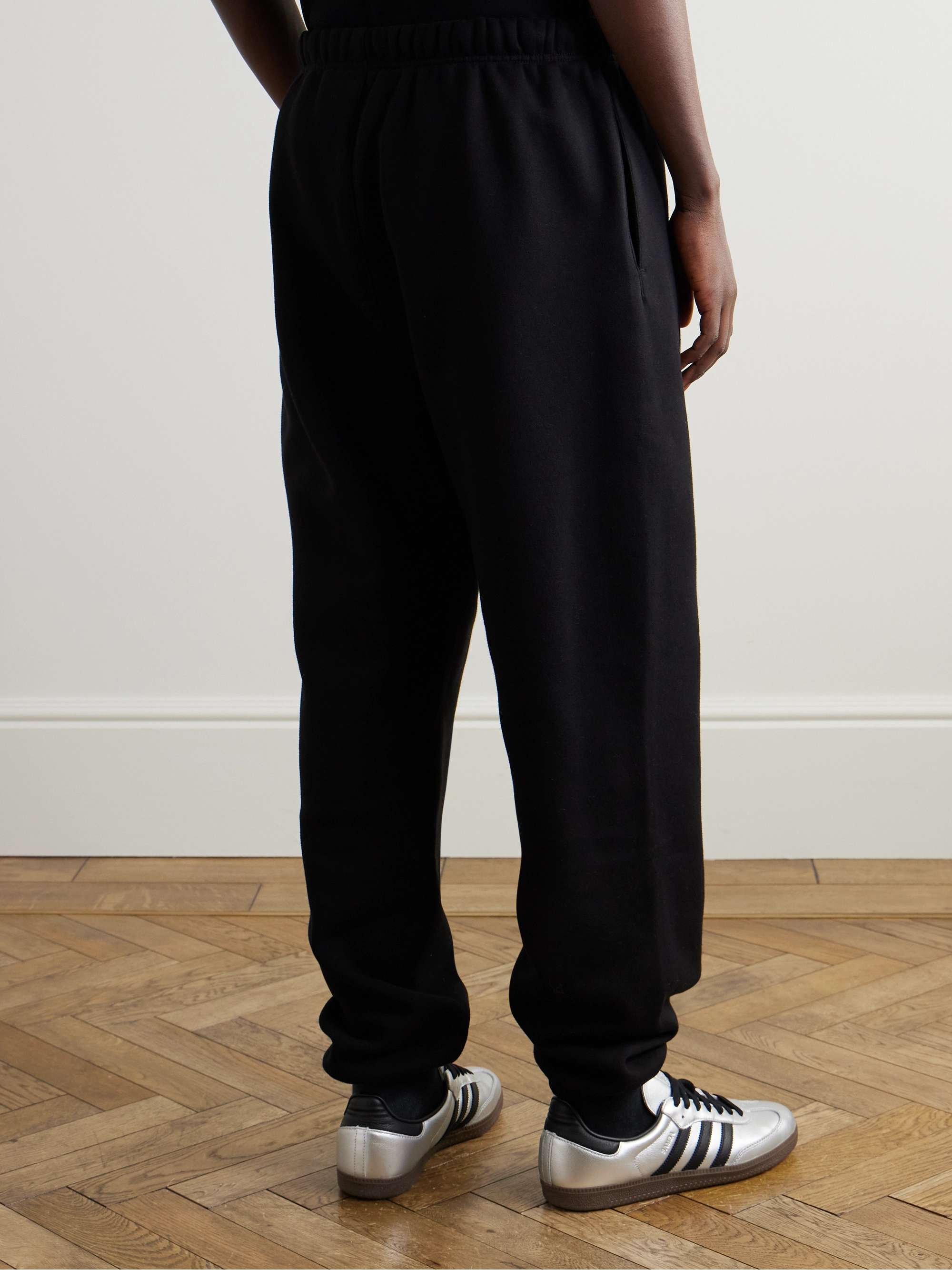 FEAR OF GOD ESSENTIALS 