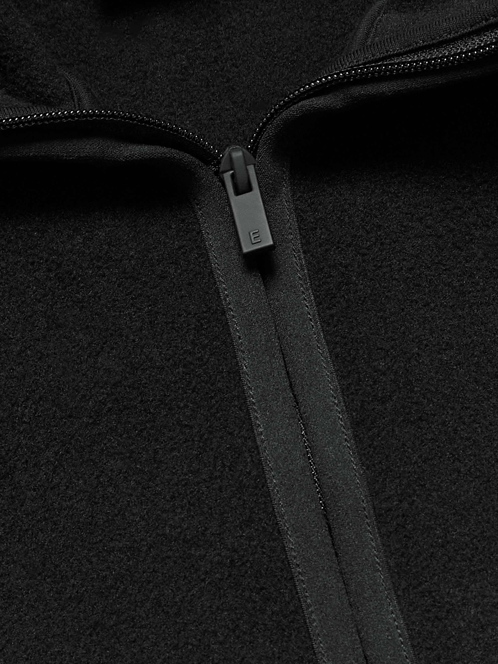 FEAR OF GOD ESSENTIALS 