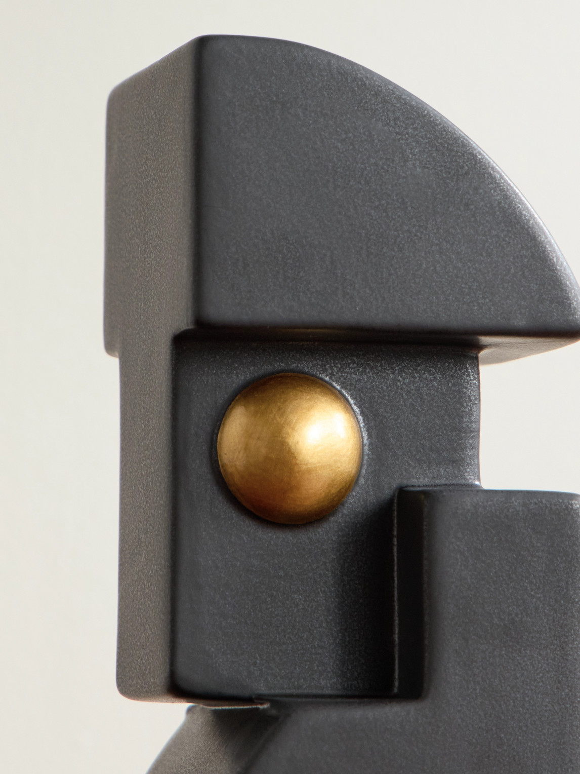 L'objet Cubisme One Gold-plated Earthenware Bookend In Black