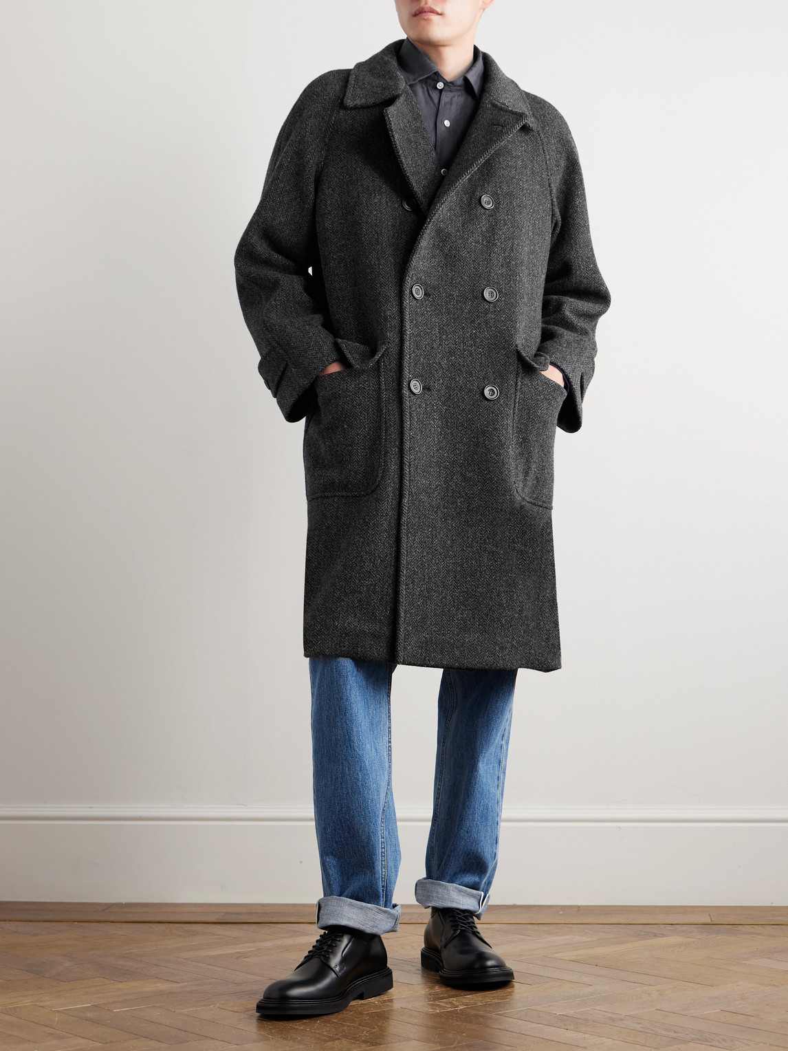 DRAKE'S DOUBLE-BREASTED HERRINGBONE WOOL COAT