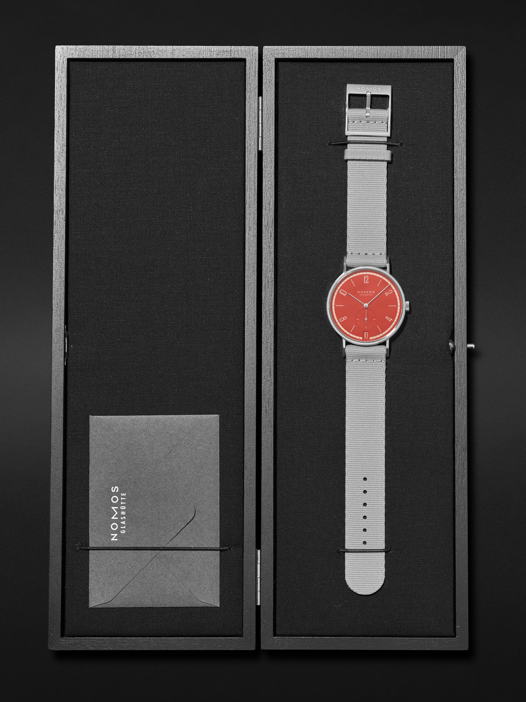 NOMOS GLASHÜTTE 