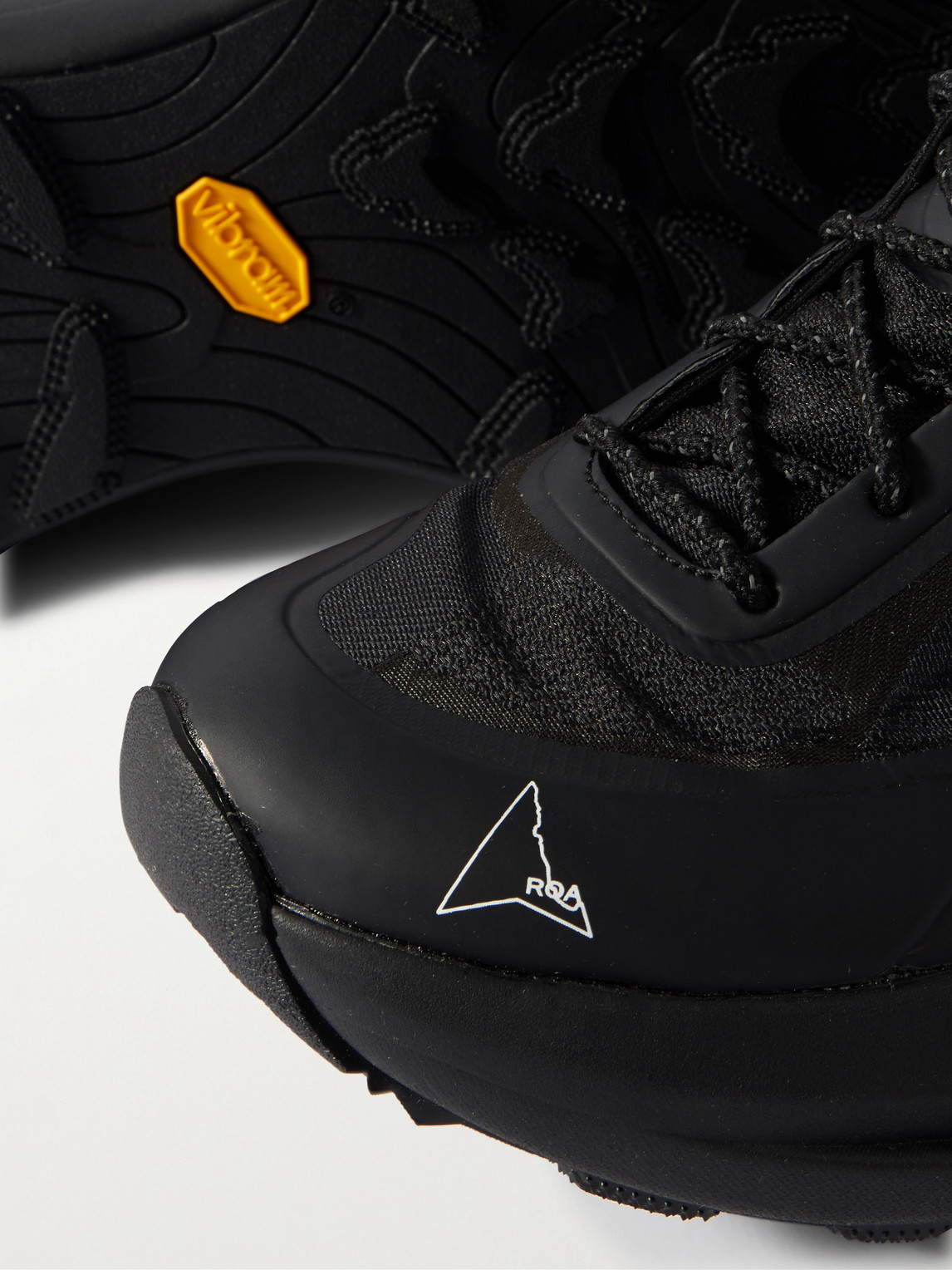 Roa Sella Sneakers In Black Fabric In Black