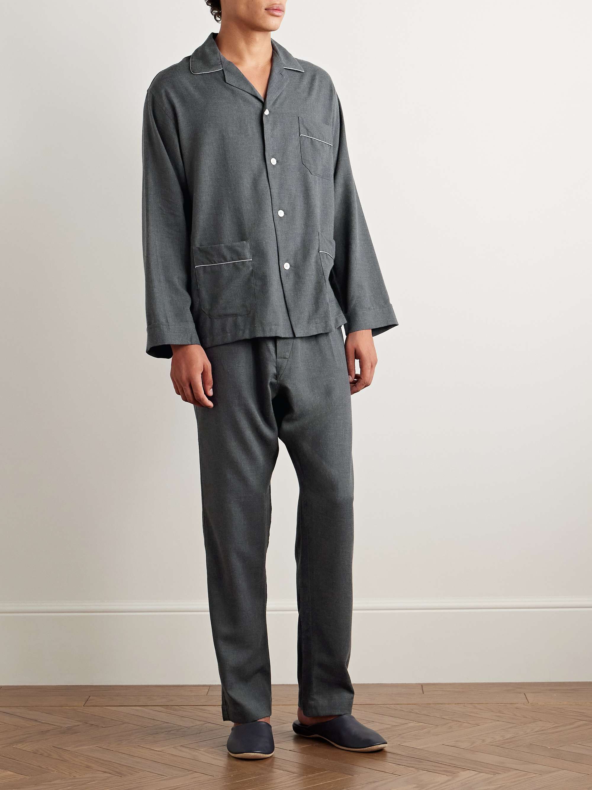THOM SWEENEY 
