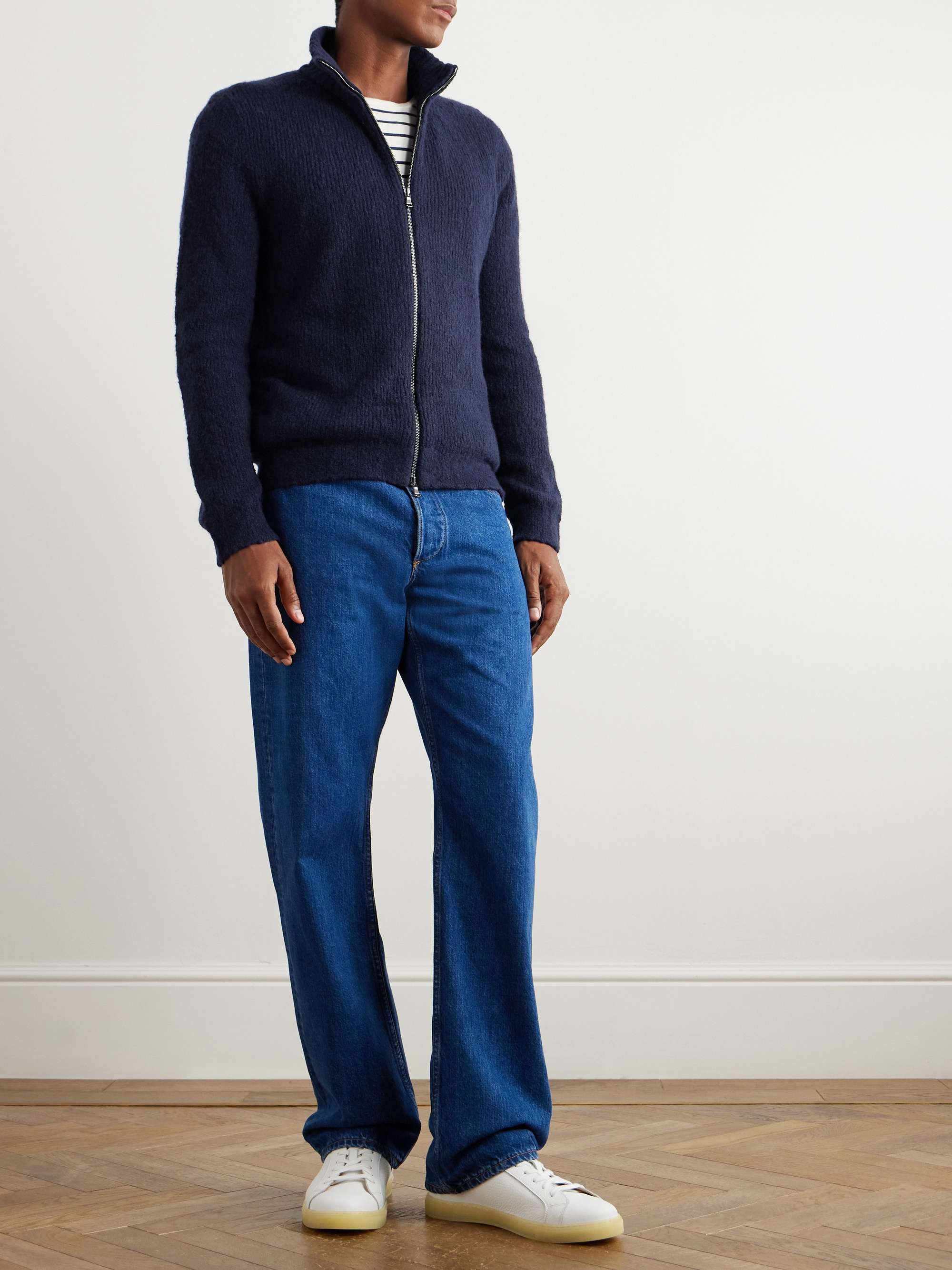 THOM SWEENEY 
