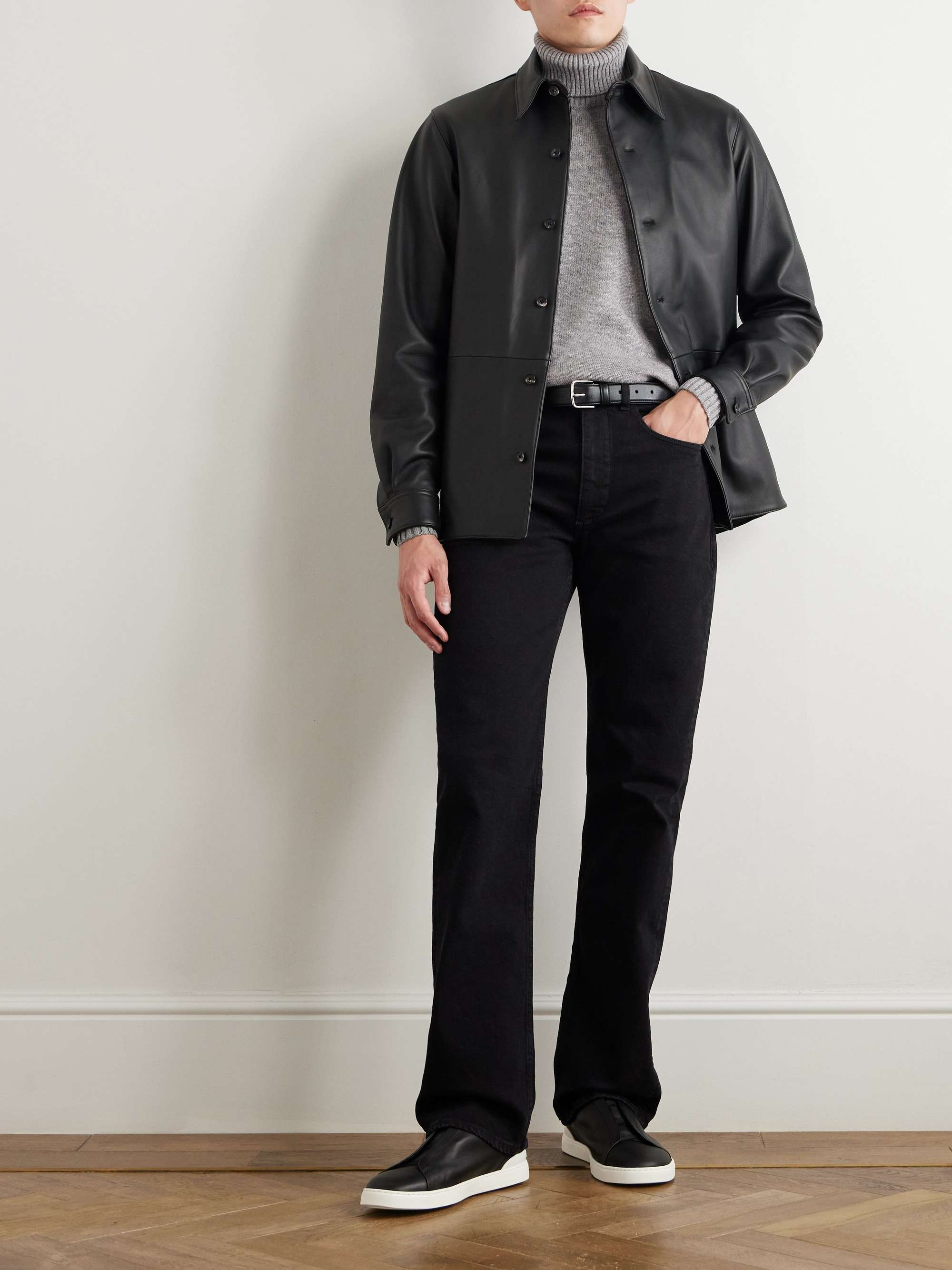 THOM SWEENEY 