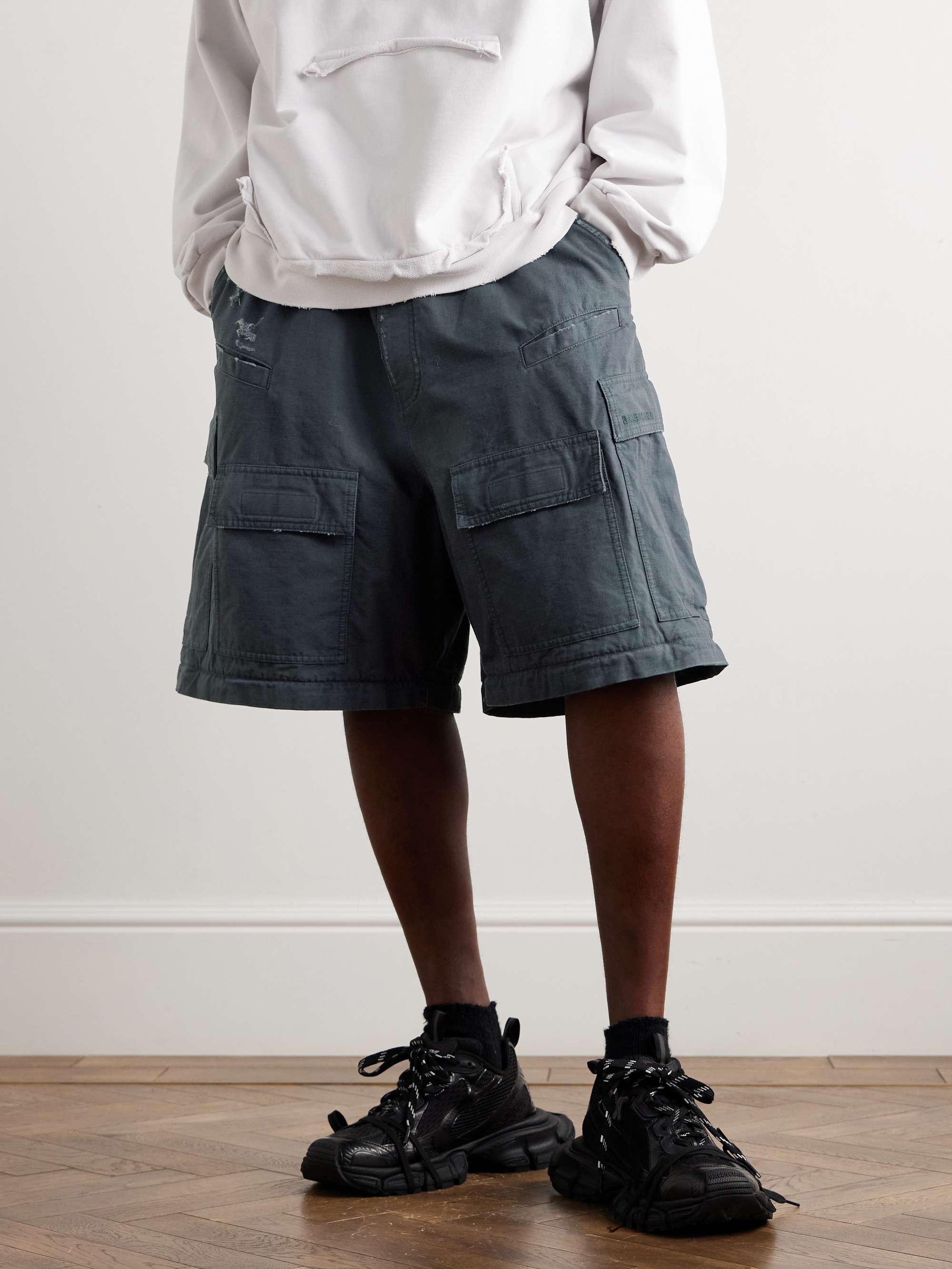 BALENCIAGA 