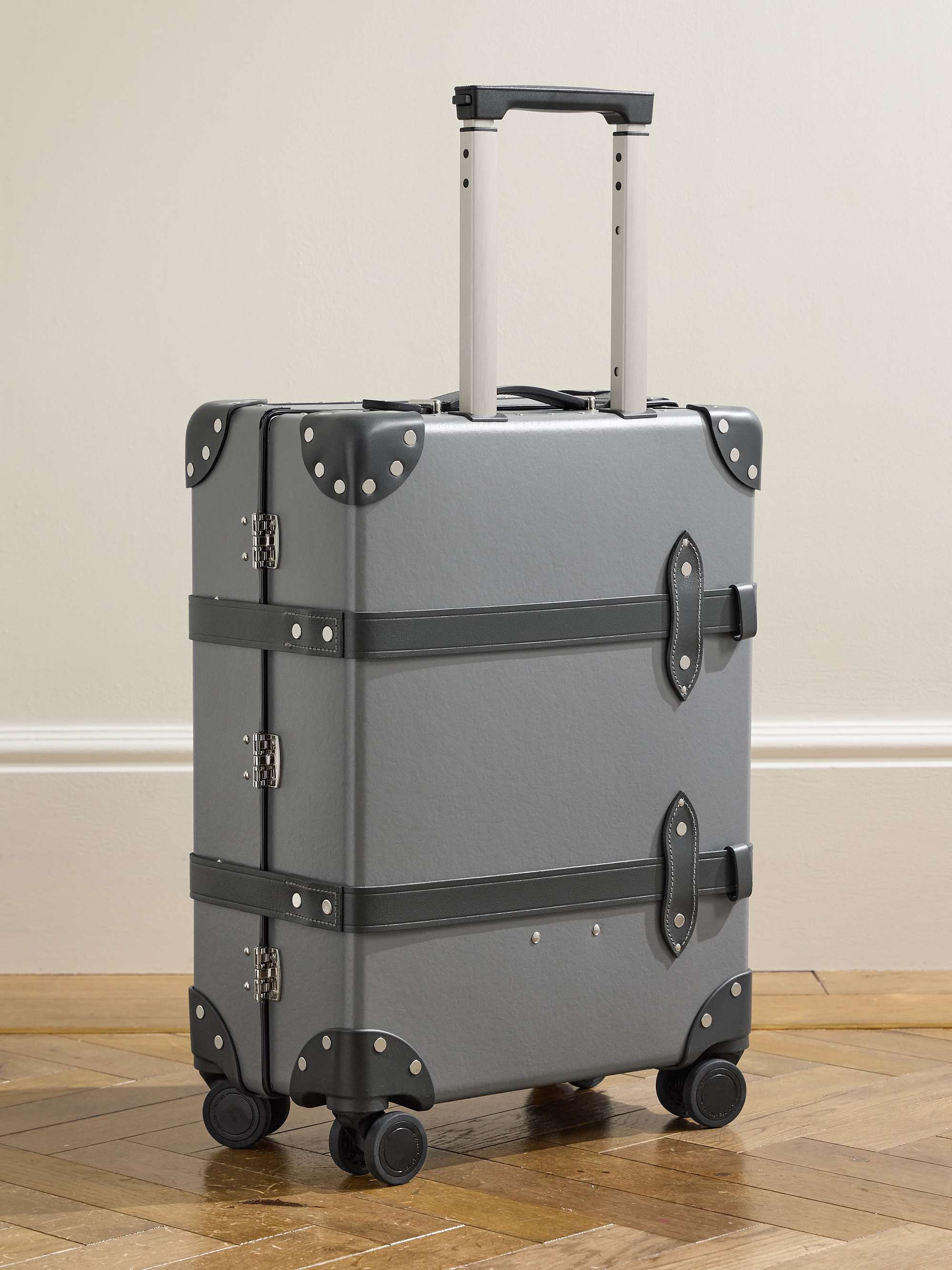 GLOBE-TROTTER 